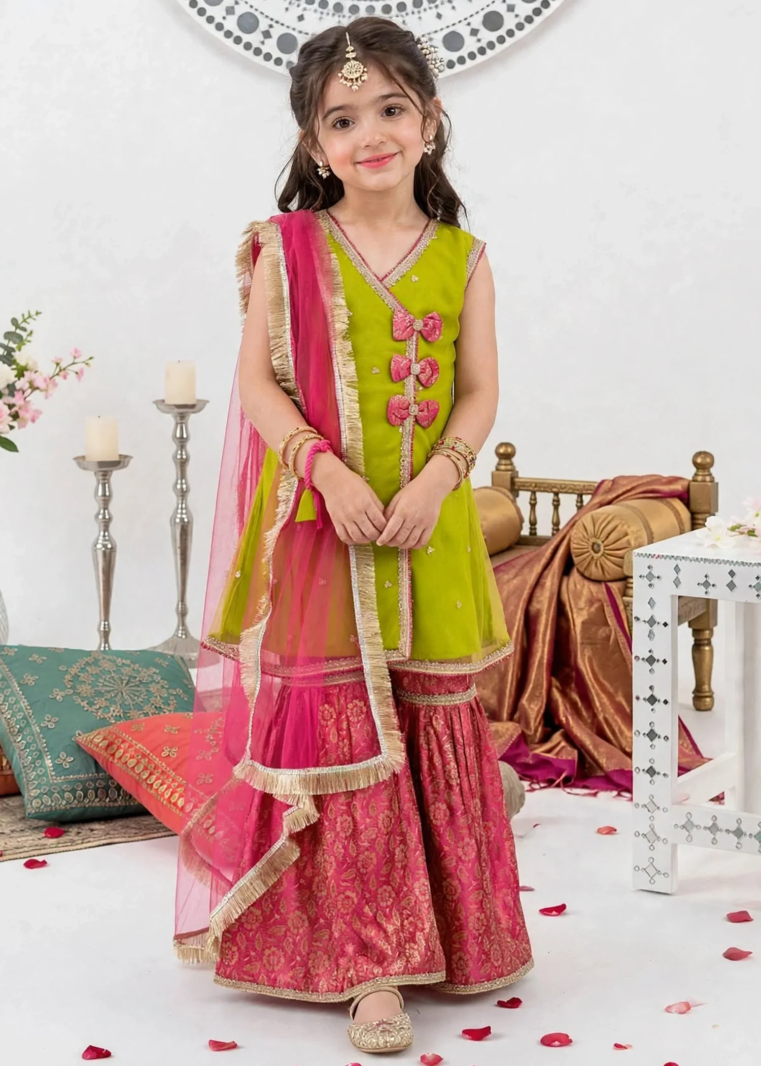 net Gharara in Yellow green - view 2