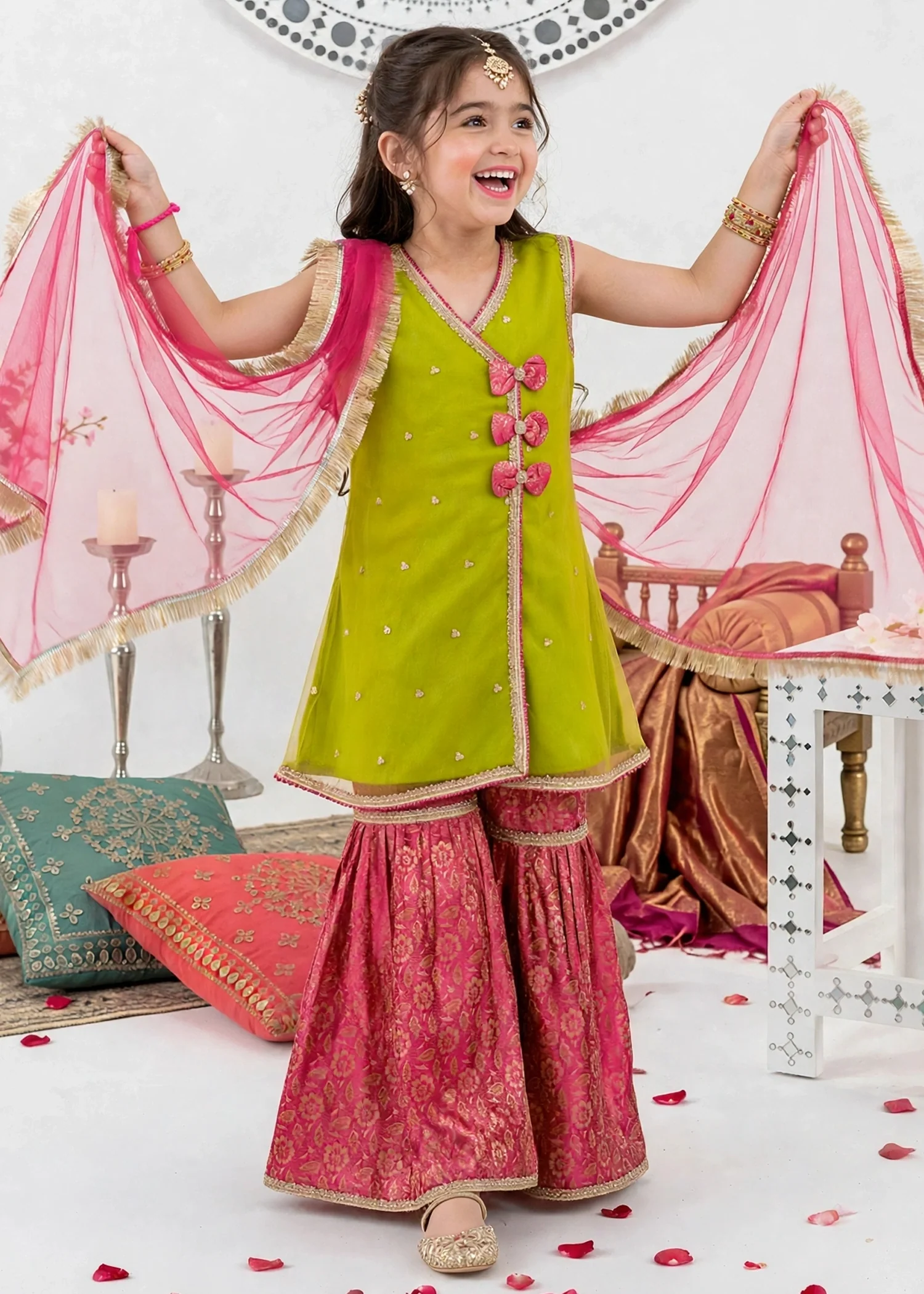 net Gharara in Yellow green - view 5
