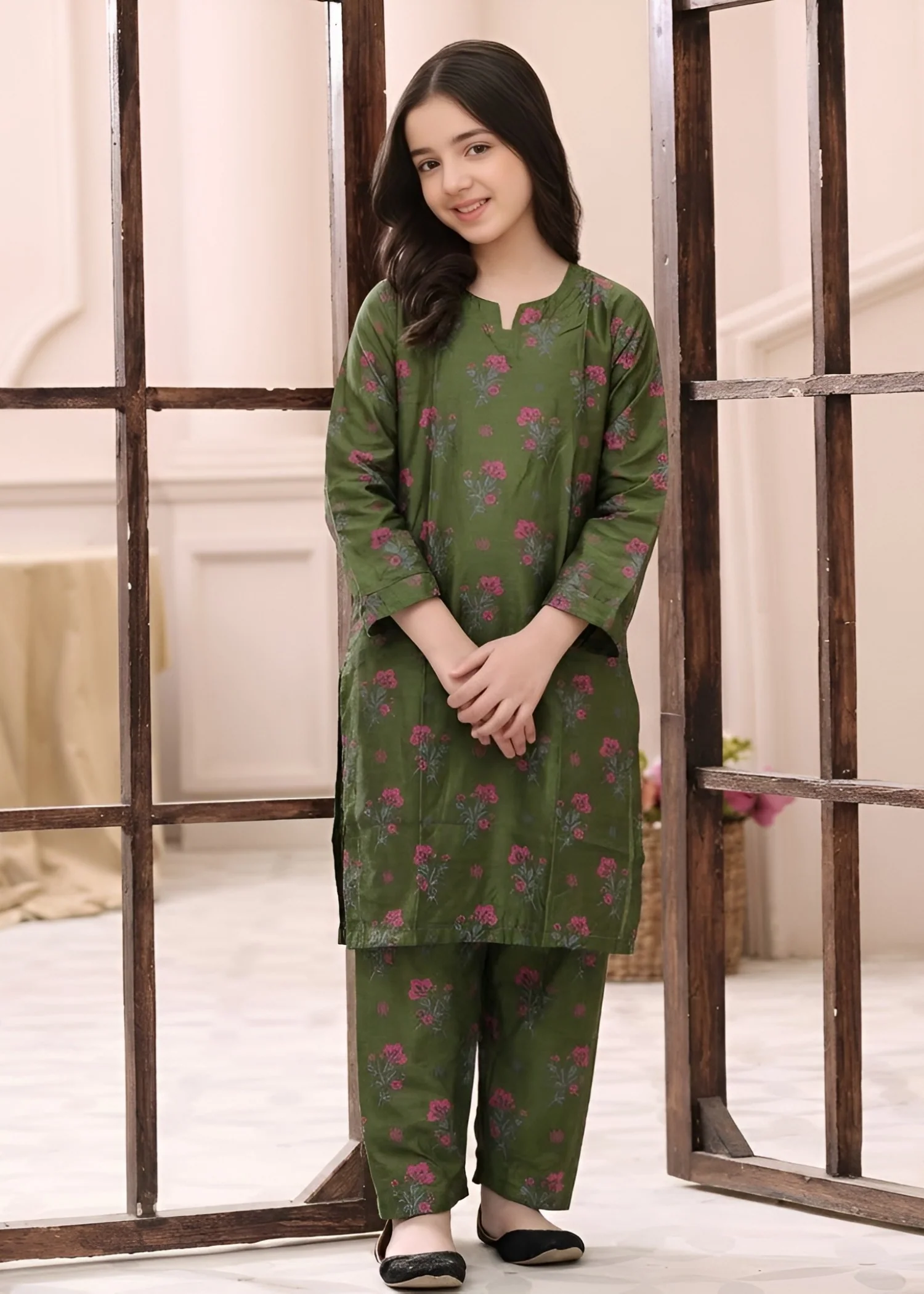 Co Ord Sets in Army green - view 3