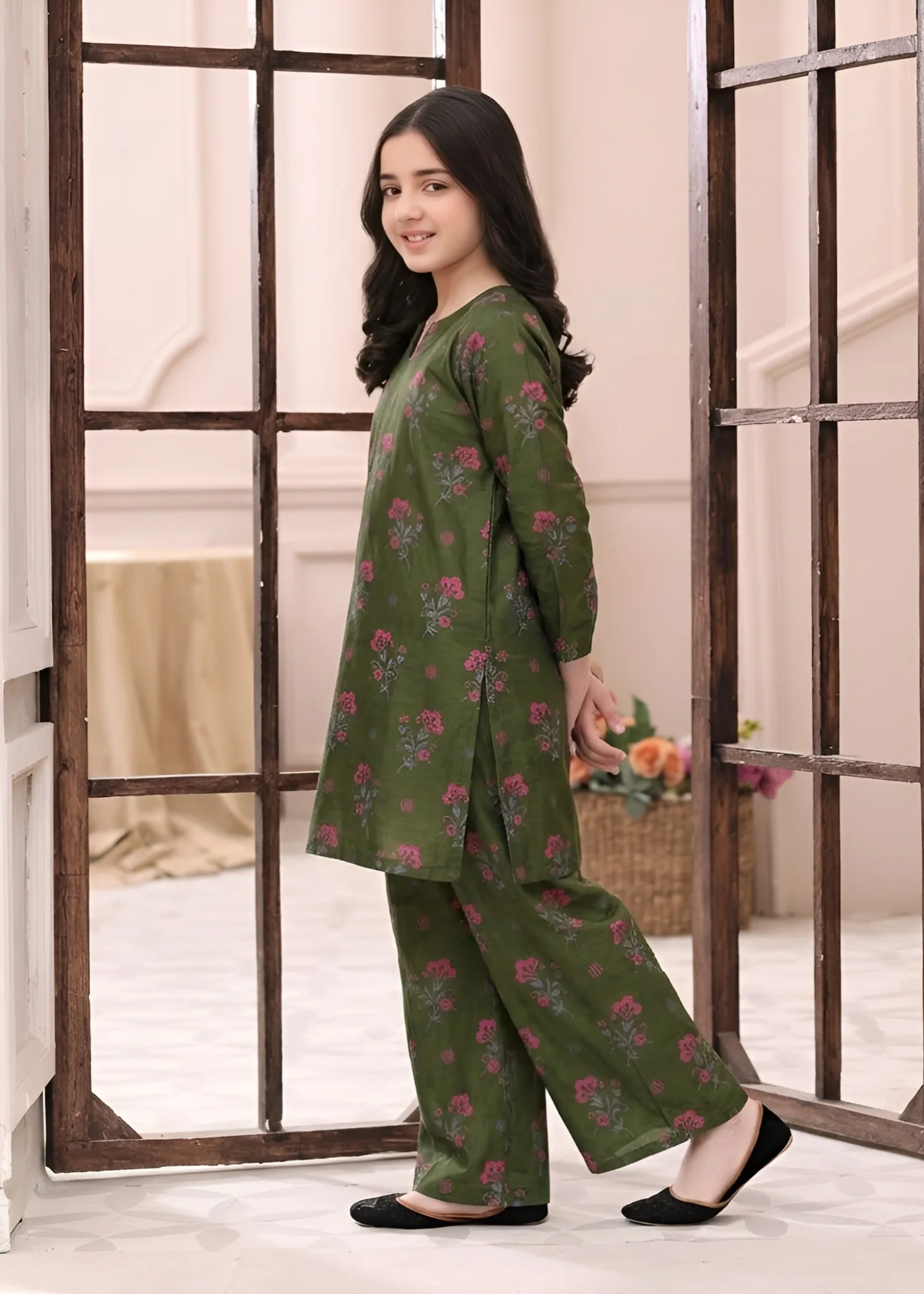 Co Ord Sets in Army green - view 4