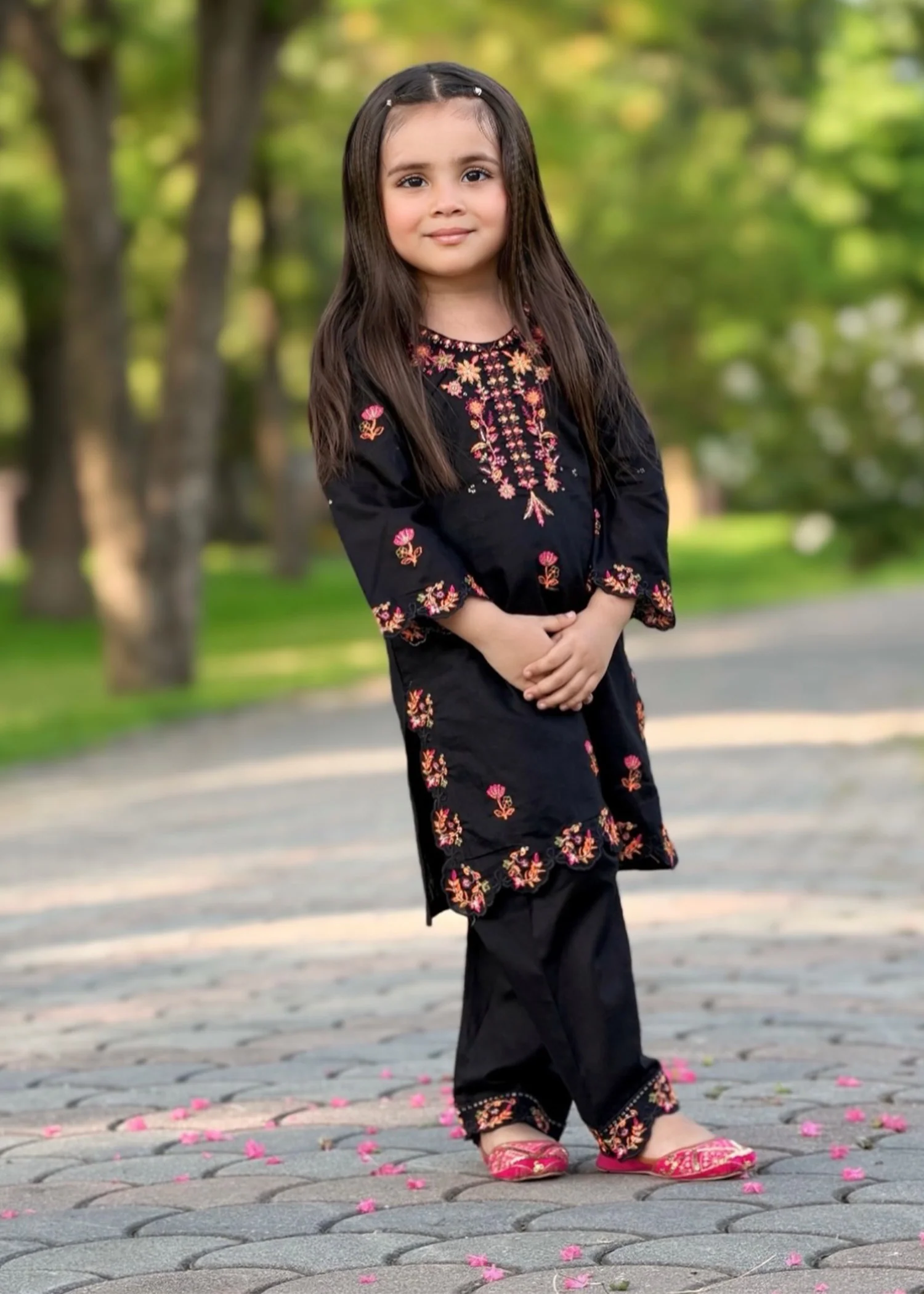 lawn Kurta Set in Black