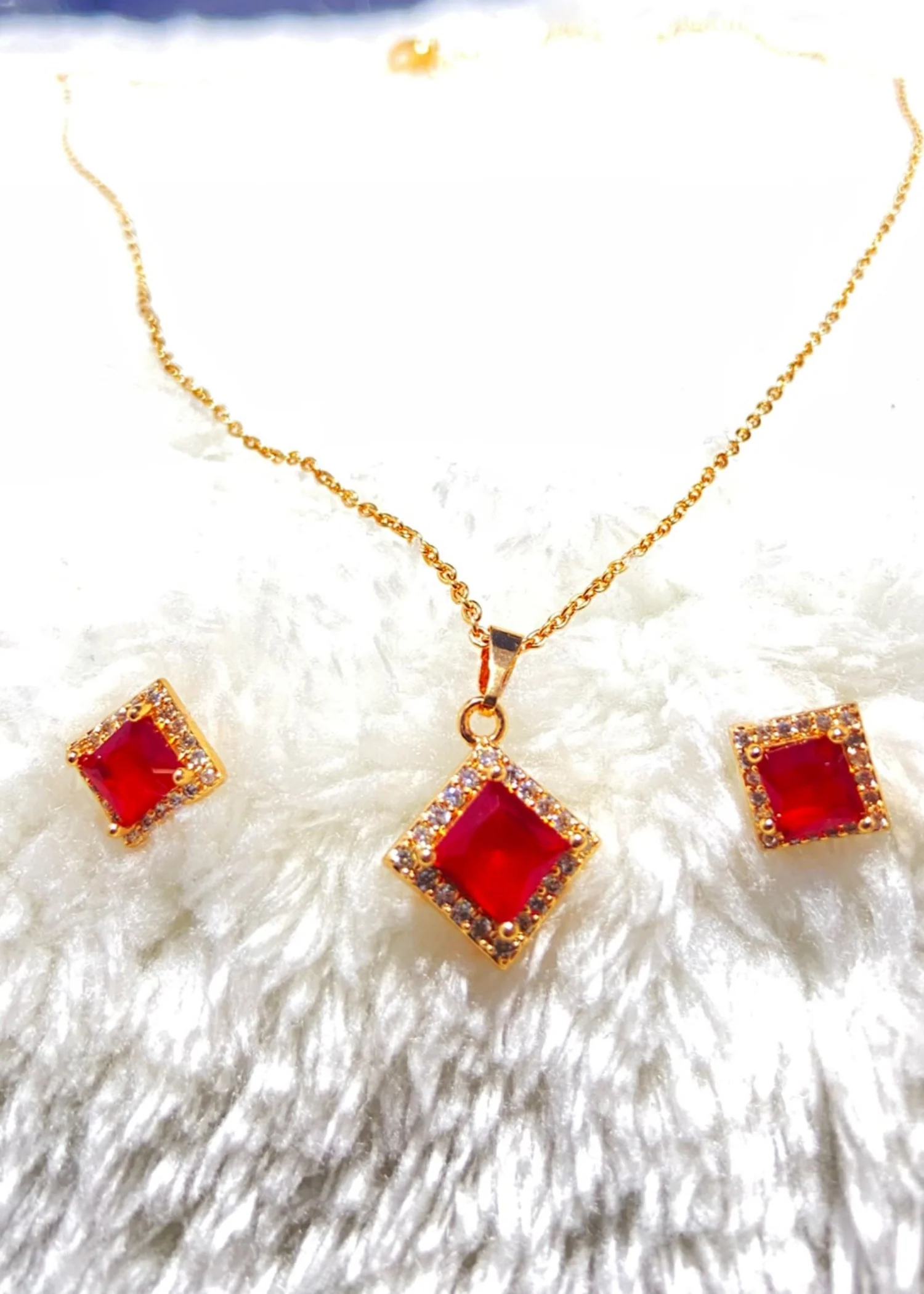 Jewelry Set in Red Color by - Trendy Women Jewelry Set ZMH0023 - jewelry sets for women at ShoplyHub