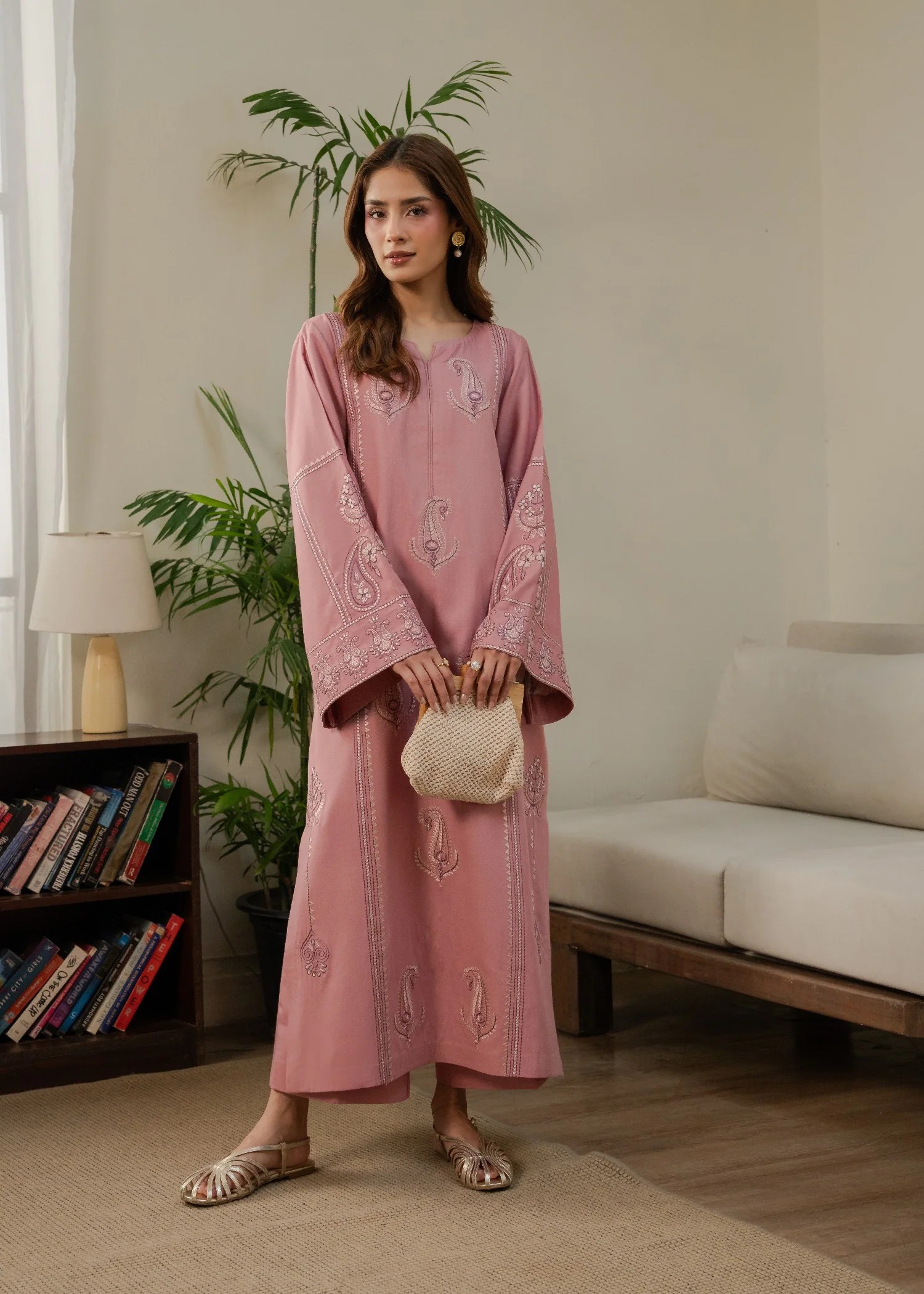 karandi Kurta Set in Tea rose pink