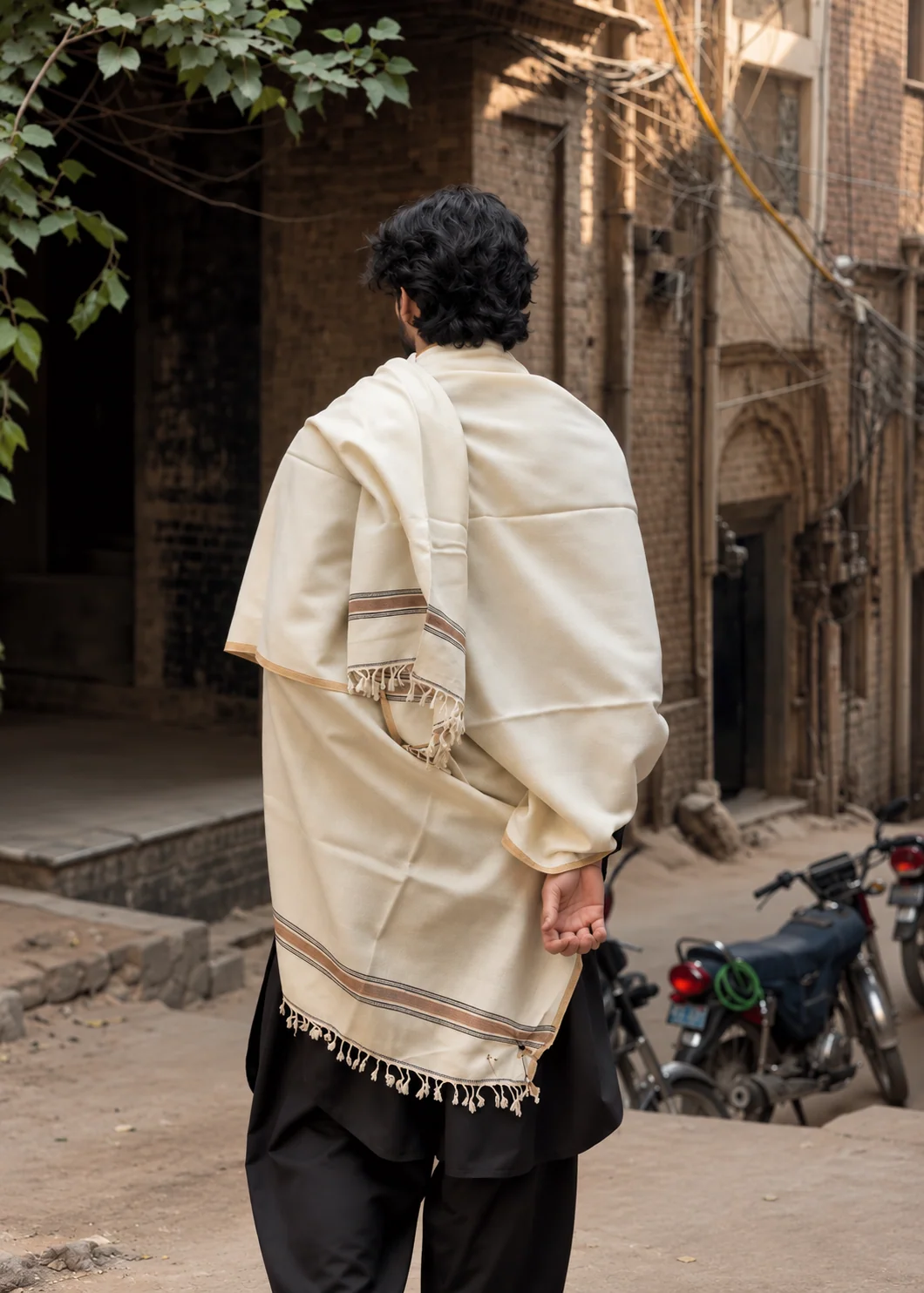 Shawl in Ivory Color by - Trendy Men Shawl QGI8119 - view 4