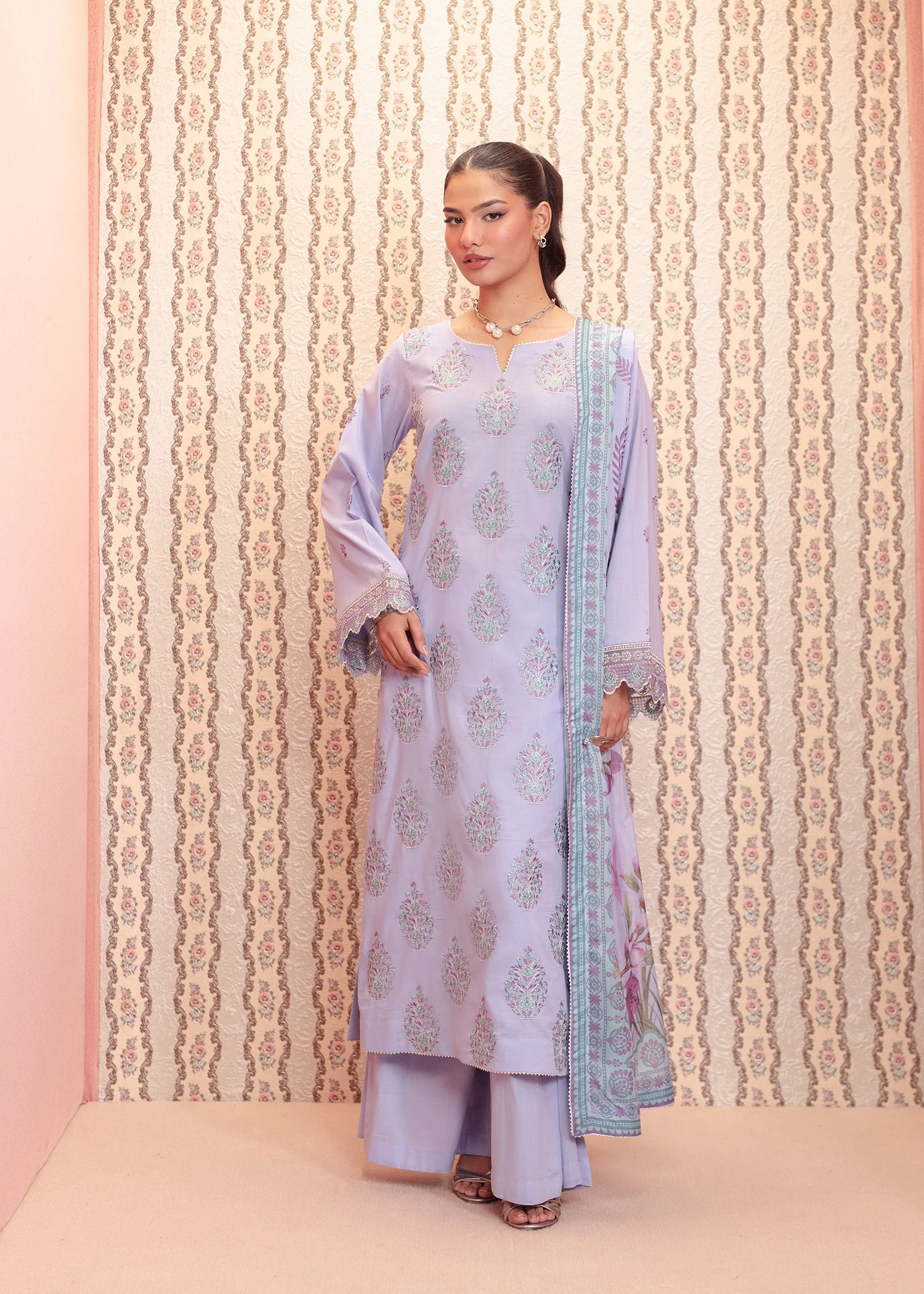 lawn Kurta Set in Lavender