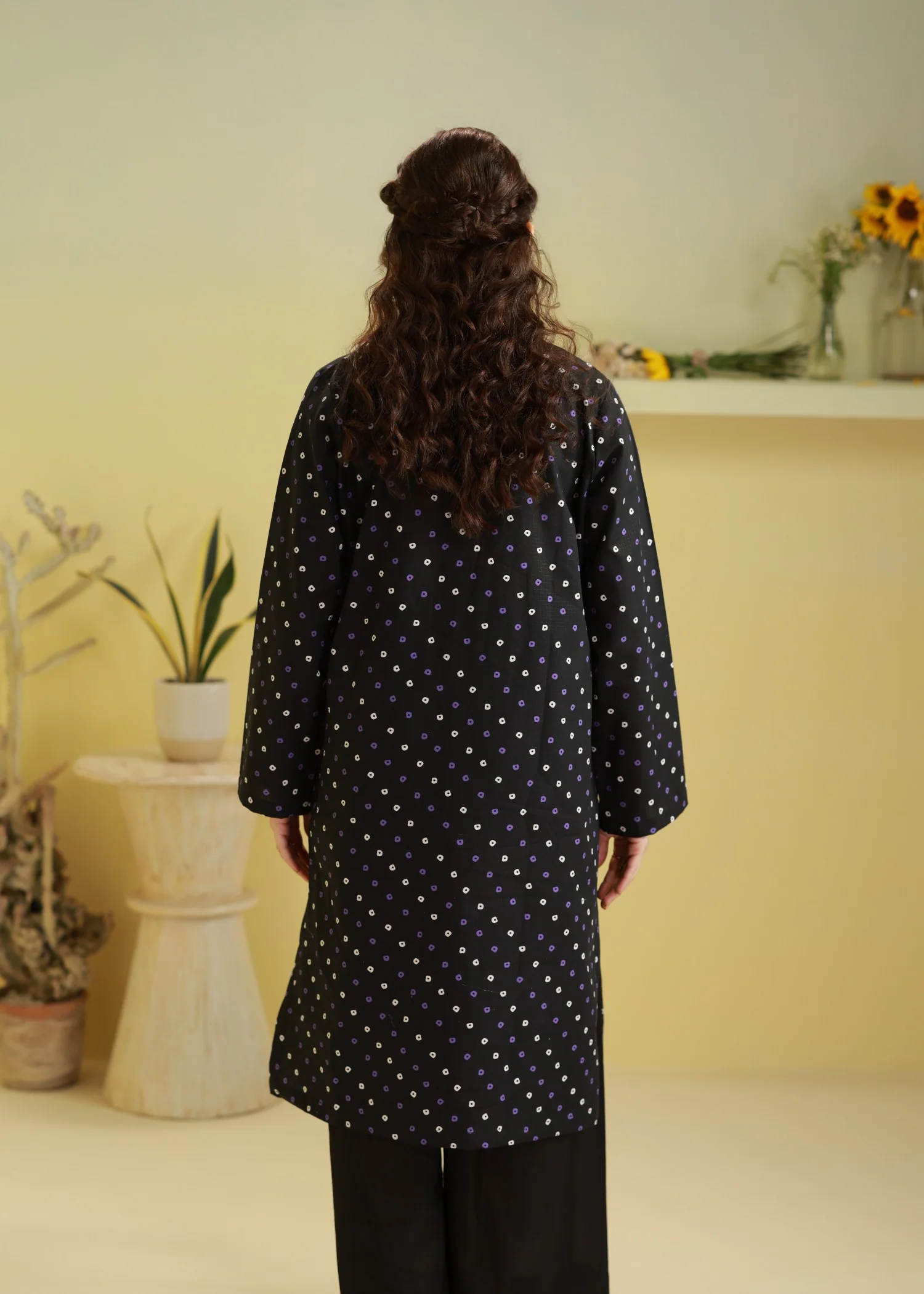 khaddar Kurti in Black - view 4
