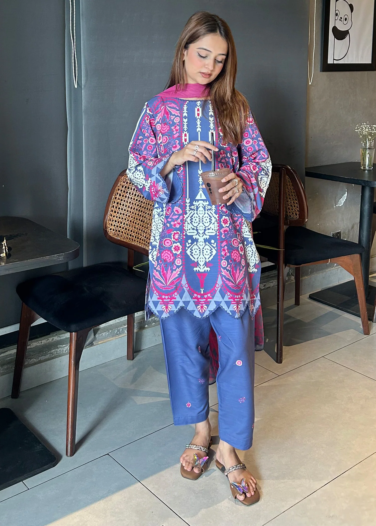 raw silk Kurta Set in Multi - view 8