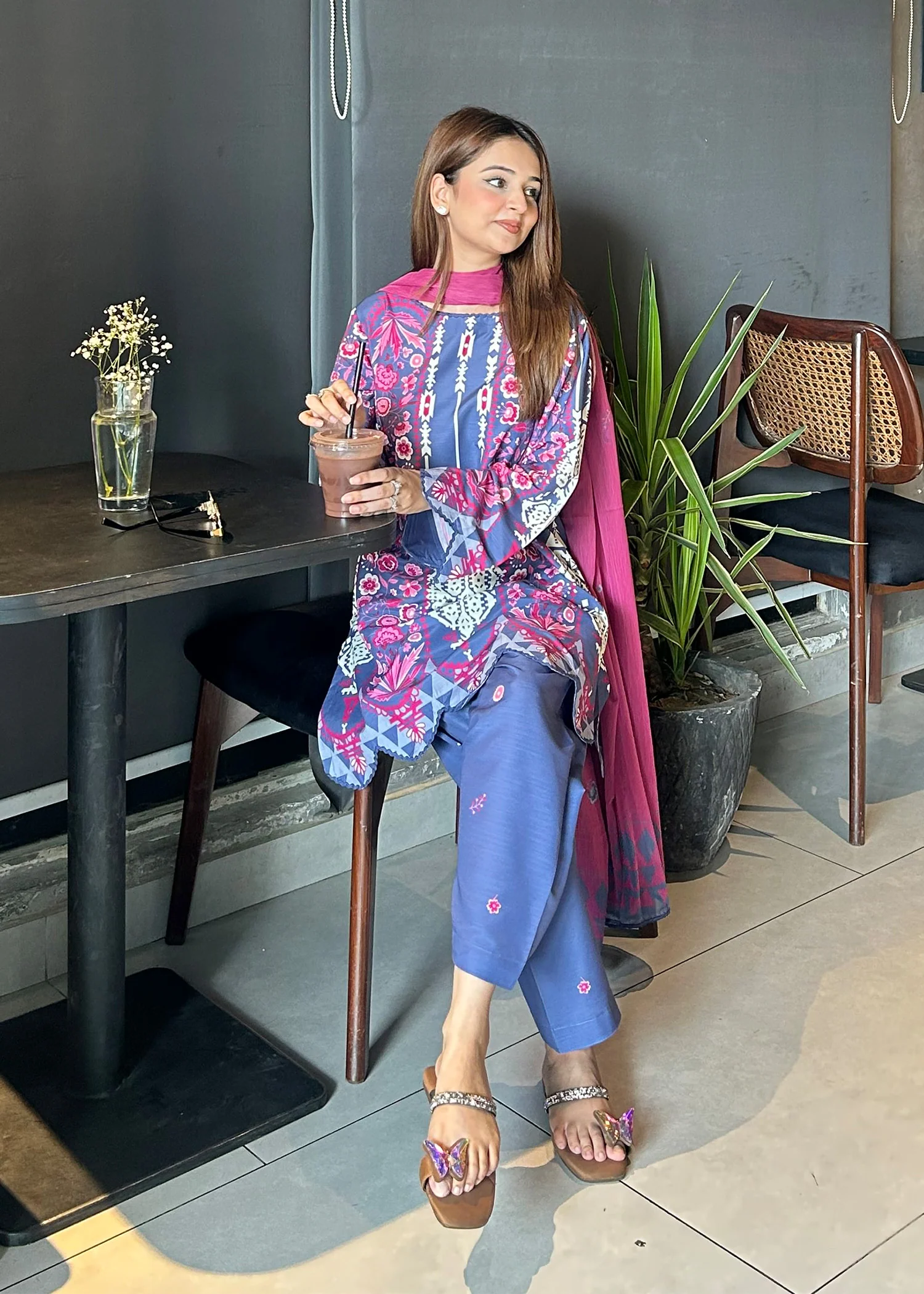 raw silk Kurta Set in Multi - view 4