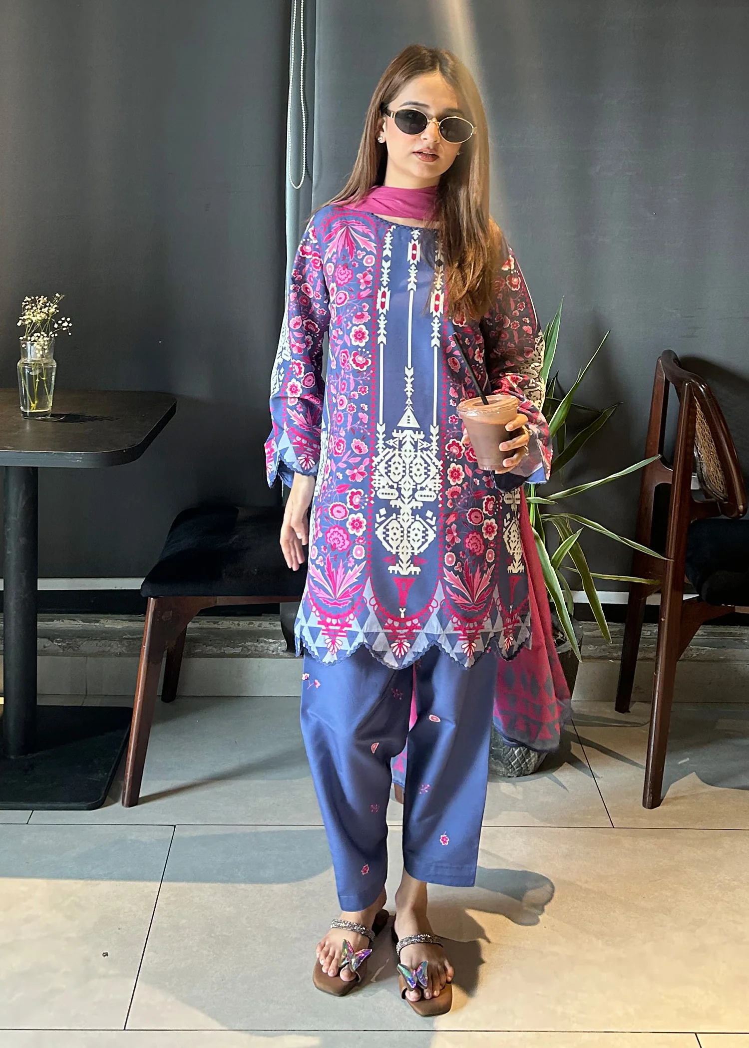 raw silk Kurta Set in Multi - view 2