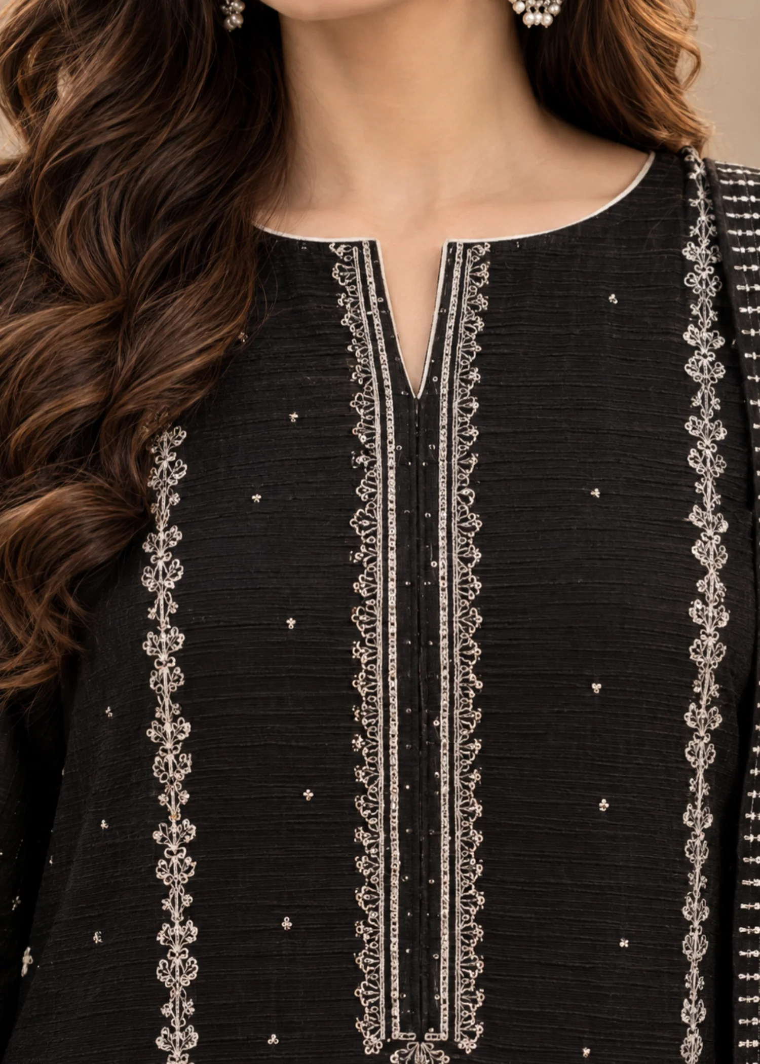 viscose Unstitched in Black - view 2