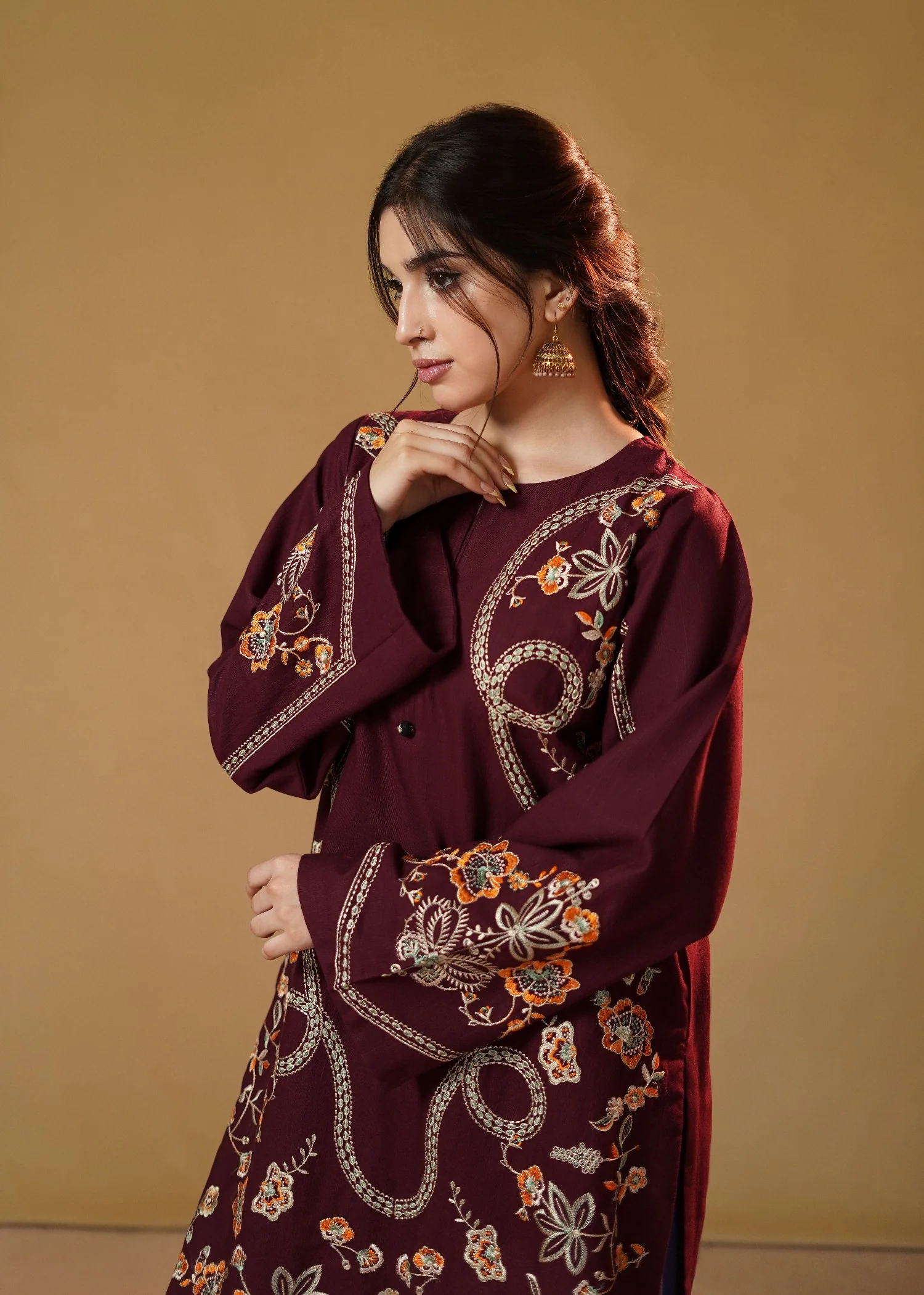 slub khaddar Kurta Set in Lilac, plum purple - view 3