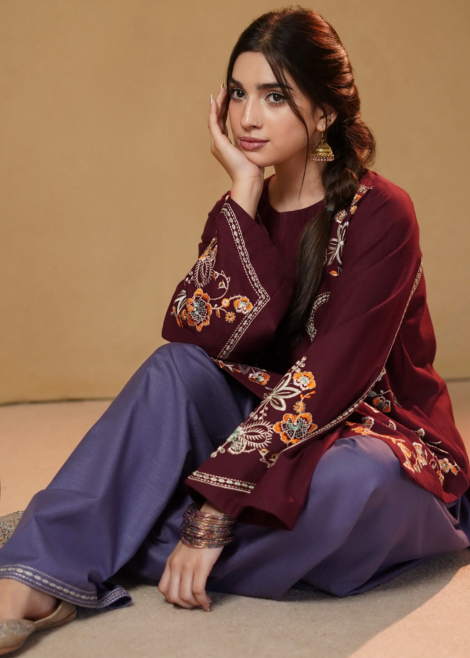 slub khaddar Kurta Set in Lilac, plum purple - view 5