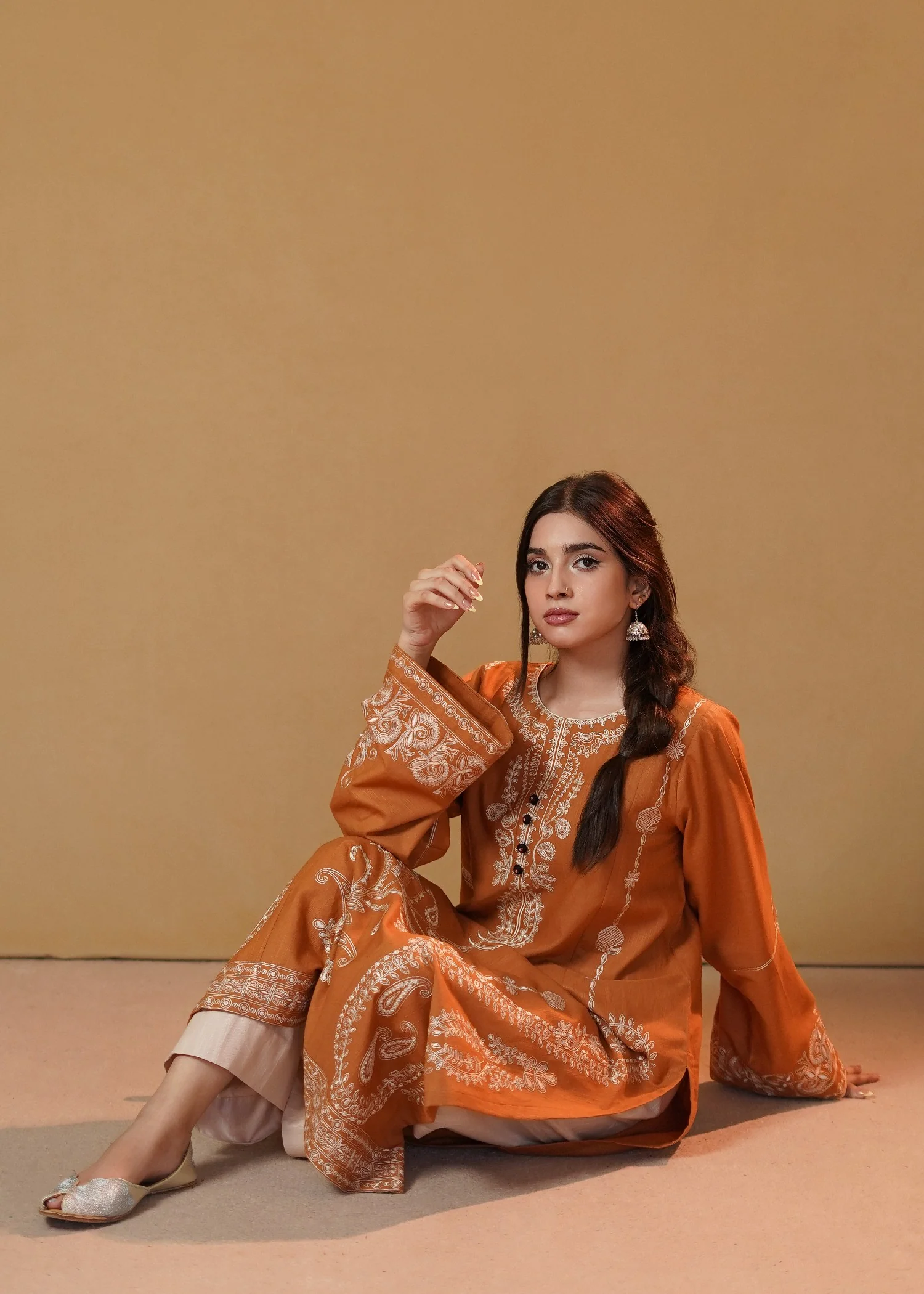slub khaddar Kurta Set in Rust orange - view 8