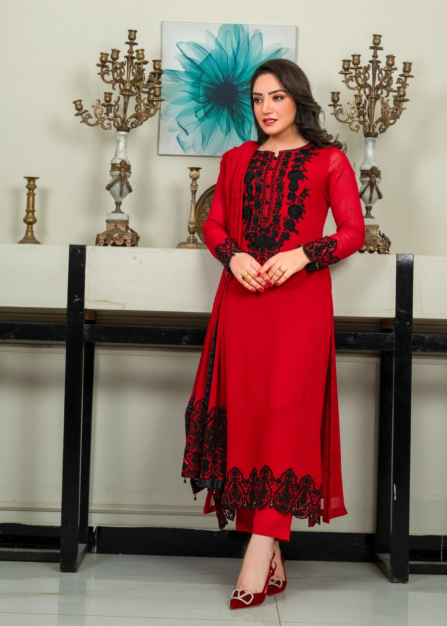 bemberg crinkle chiffon Kurta Set in Blood red - view 5