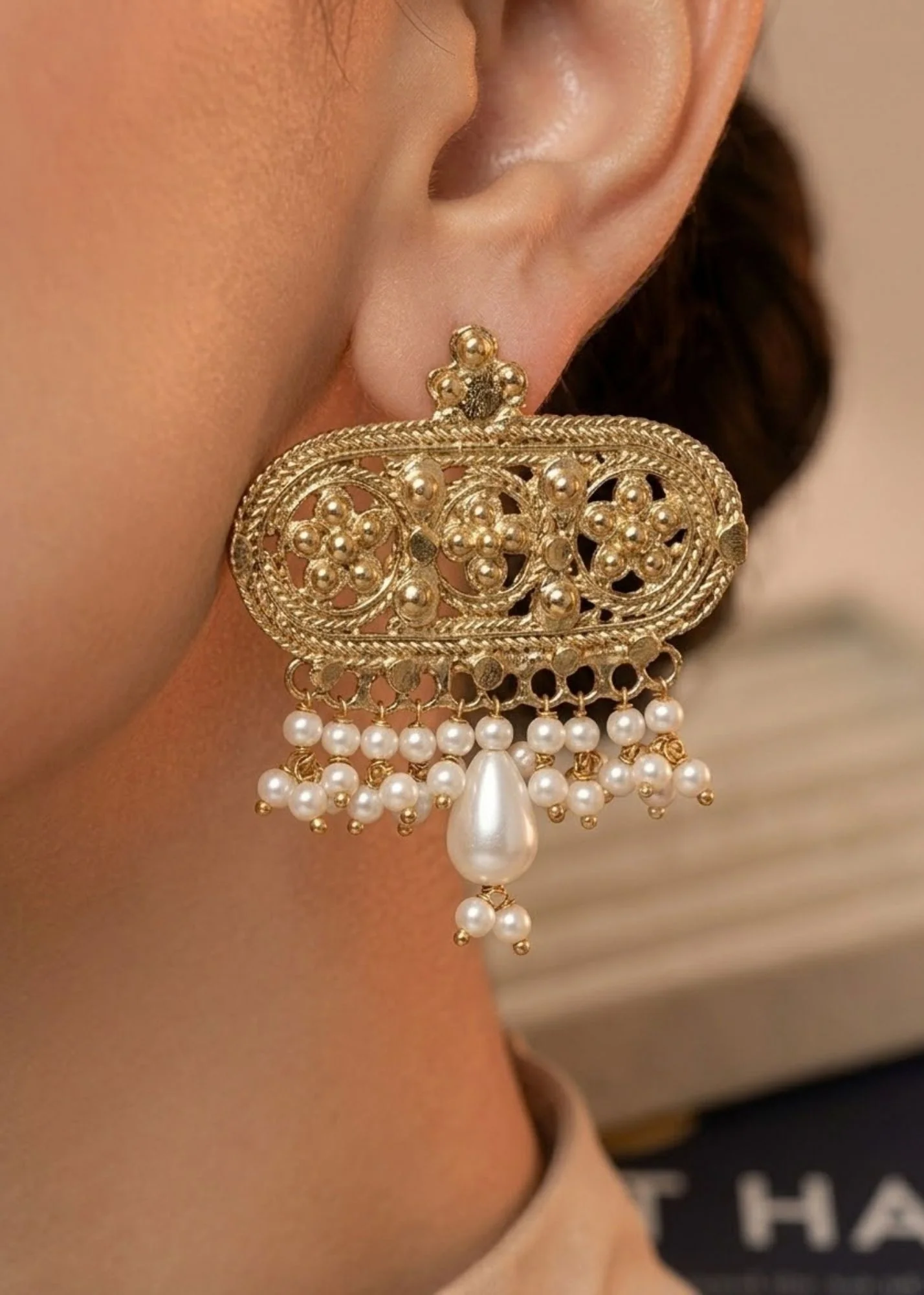 Earrings in Gold Color by - Trendy Women Earrings HJU8169 - view 2