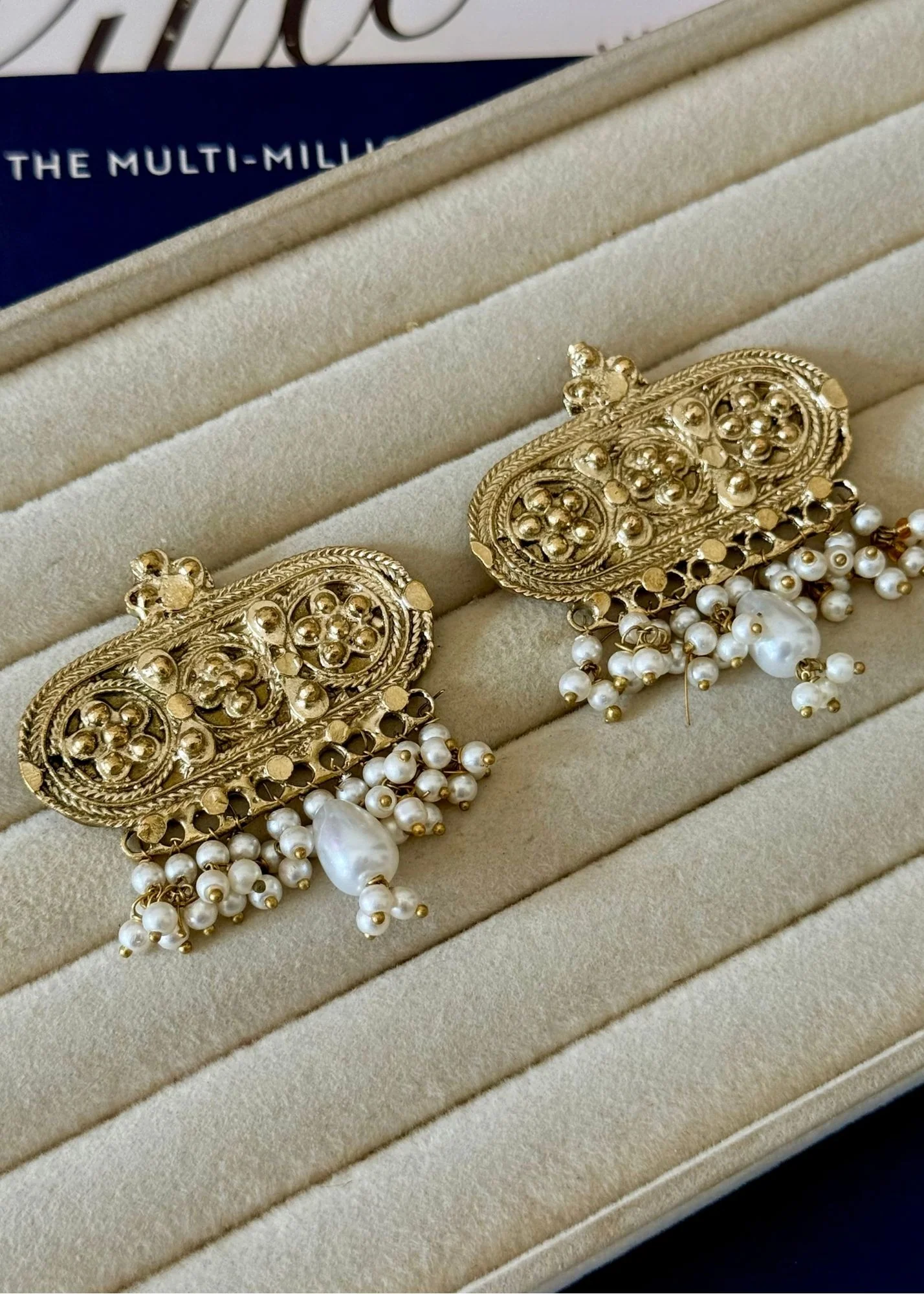 Earrings in Gold Color by - Trendy Women Earrings HJU8169 - view 5