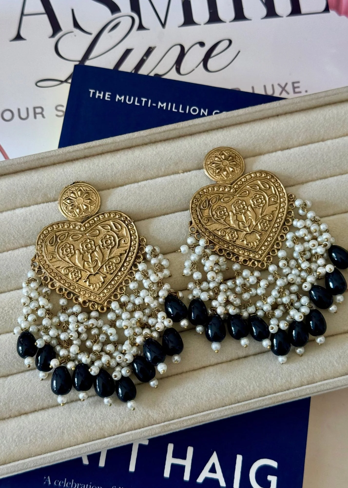 Earrings in Black, gold Color by - Trendy Women Earrings QAK8823 - view 3
