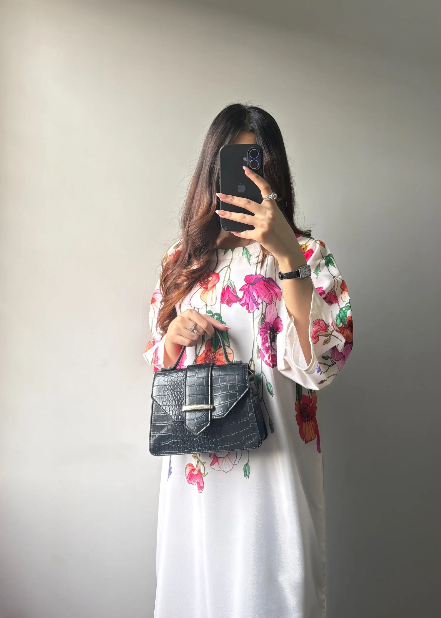 silk Kaftan in Floral white - view 3