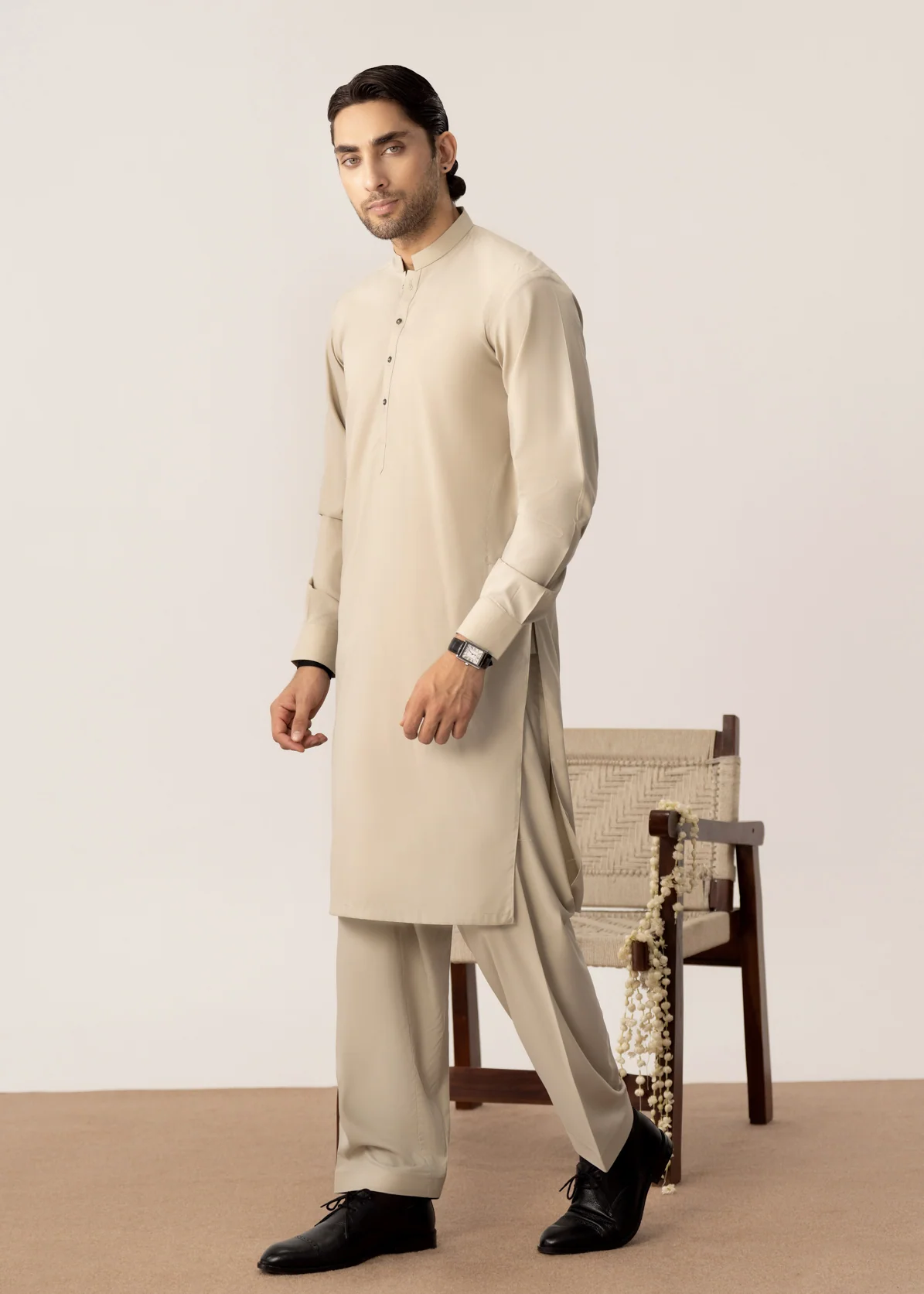 suiting Waistcoat in Beige - view 5