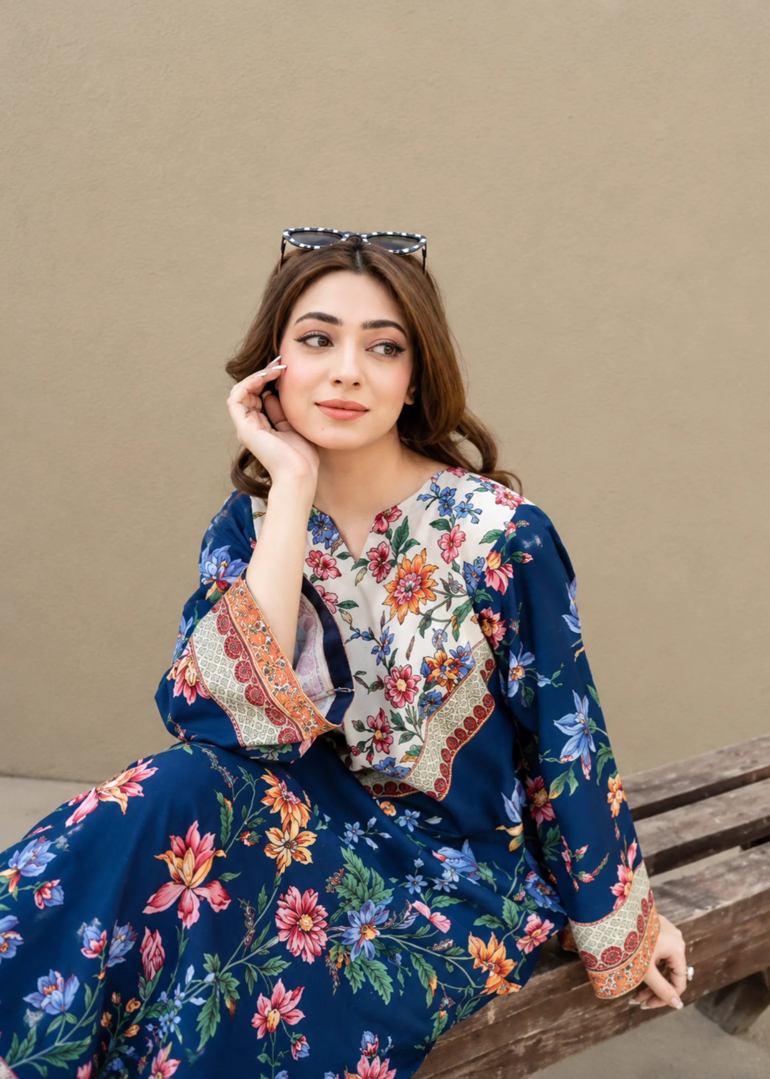 silk Kaftan in Dark blue, white - view 5