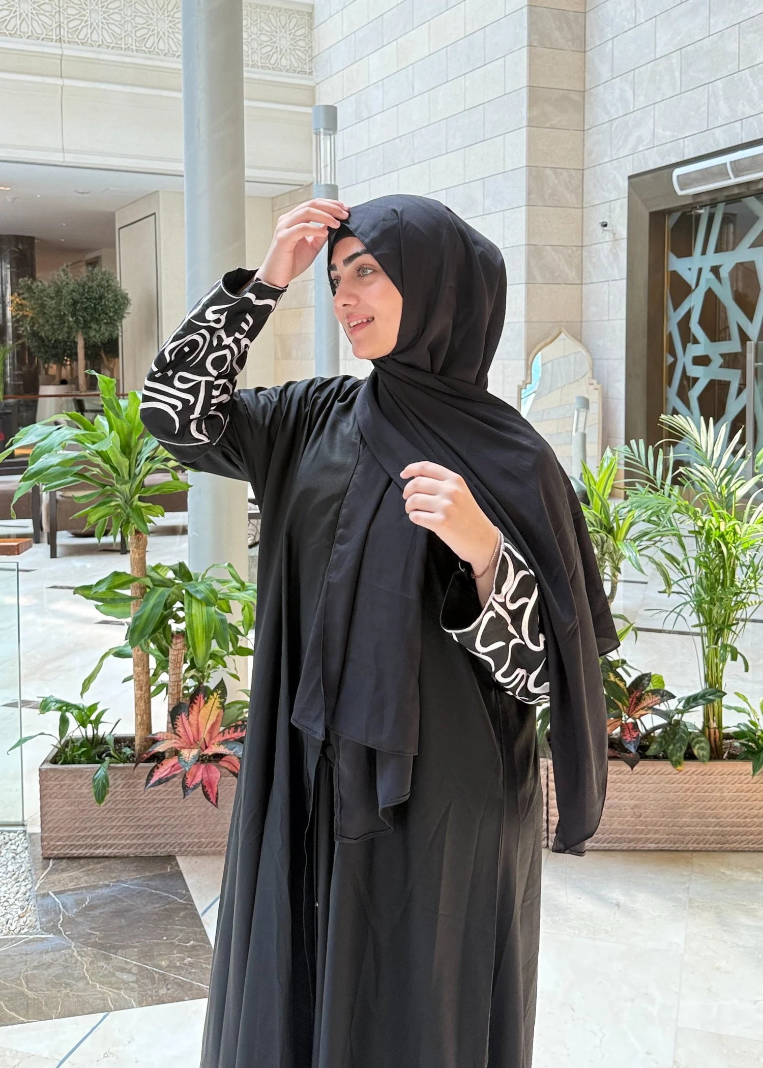 georgette Abaya in Jet black - view 7