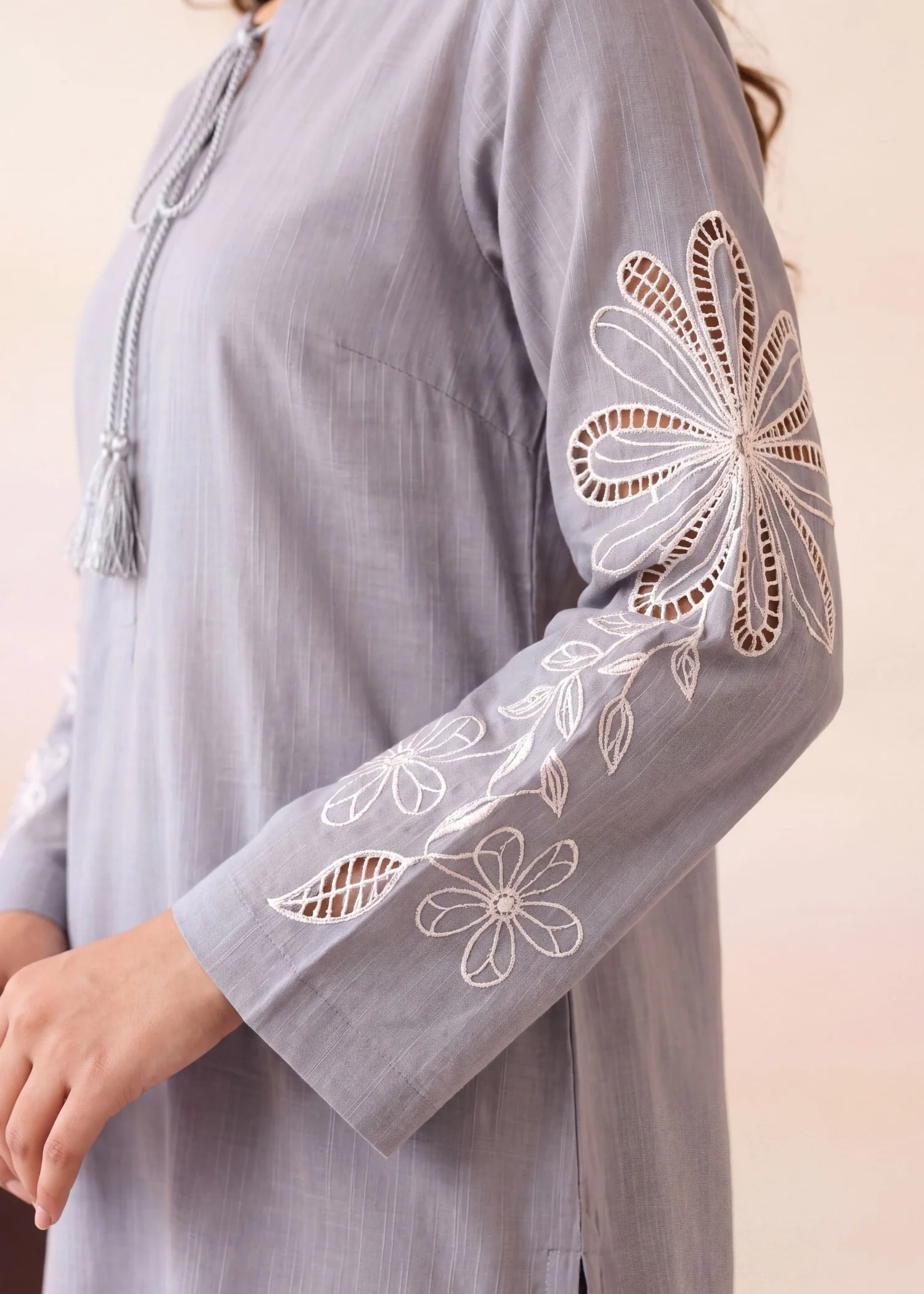 khaddar Kurta Set in Ash grey - view 4