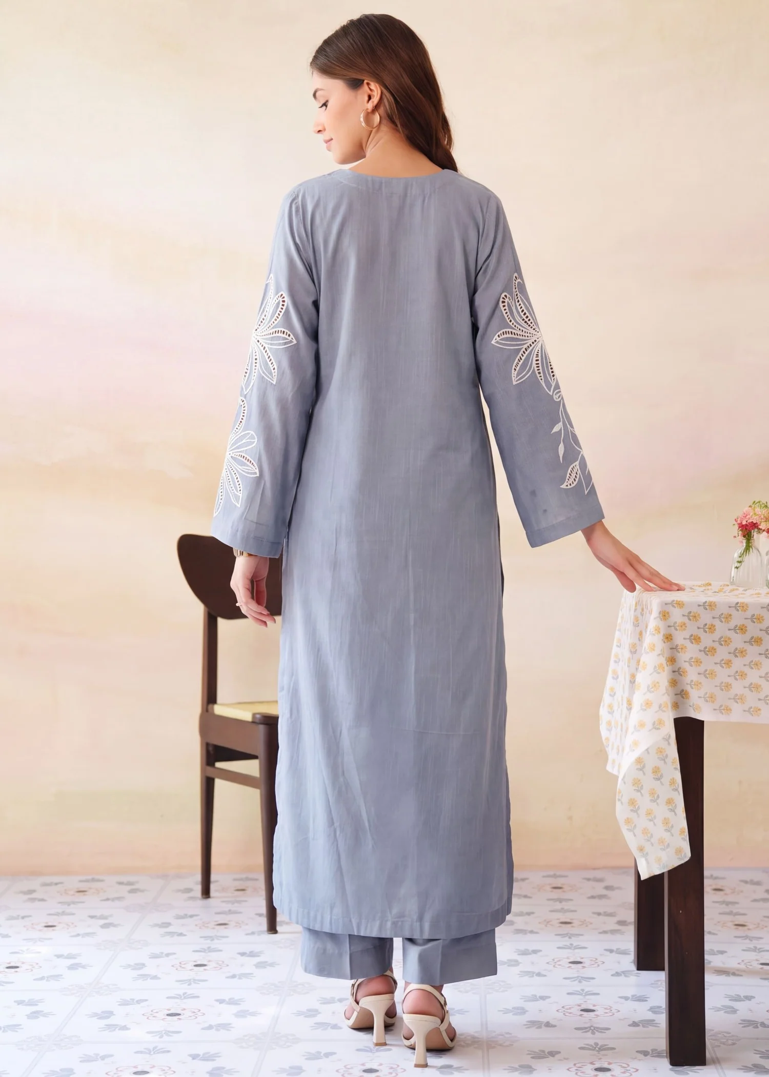 khaddar Kurta Set in Ash grey - view 2