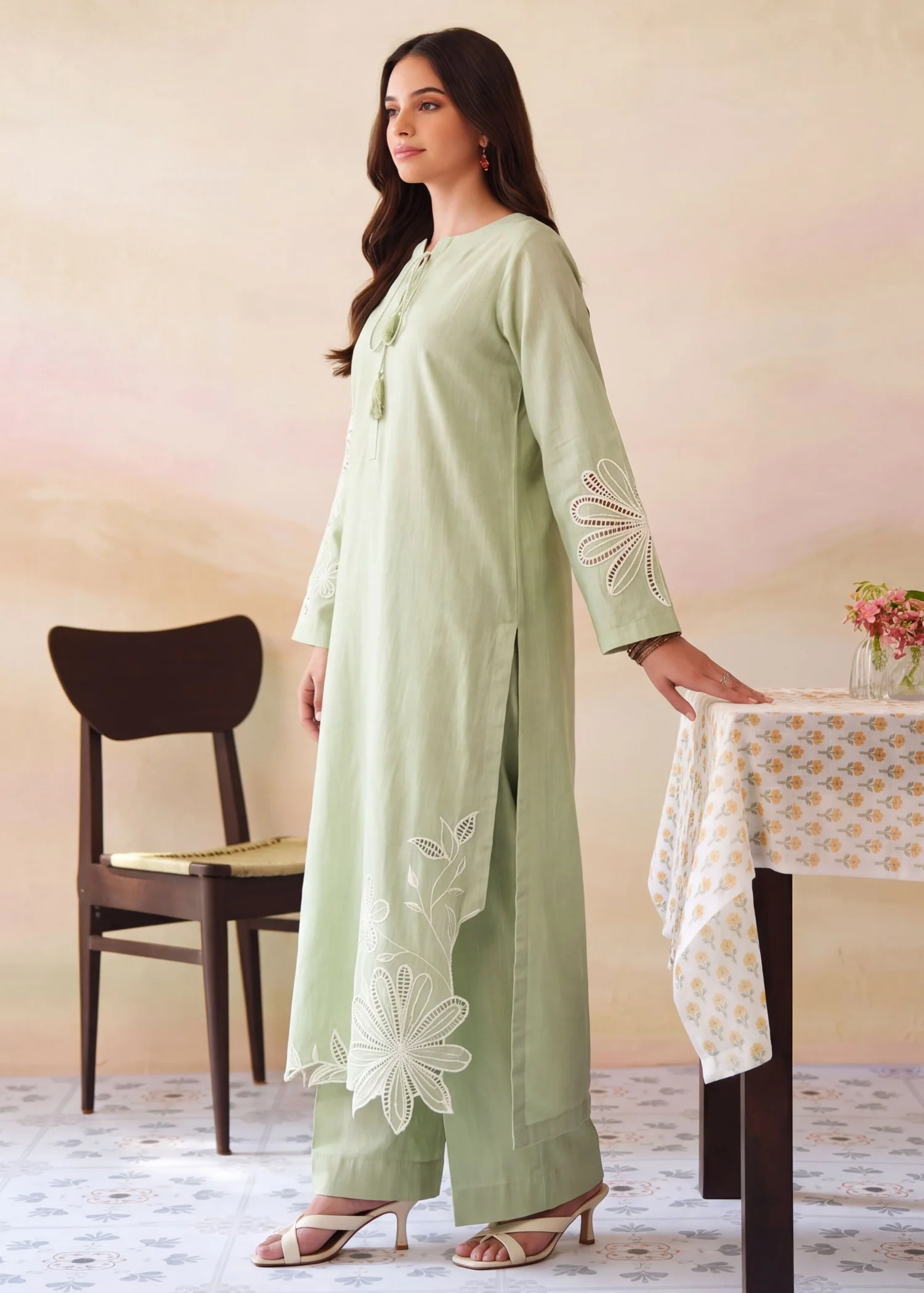 khaddar Kurta Set in Pistachio green - view 5