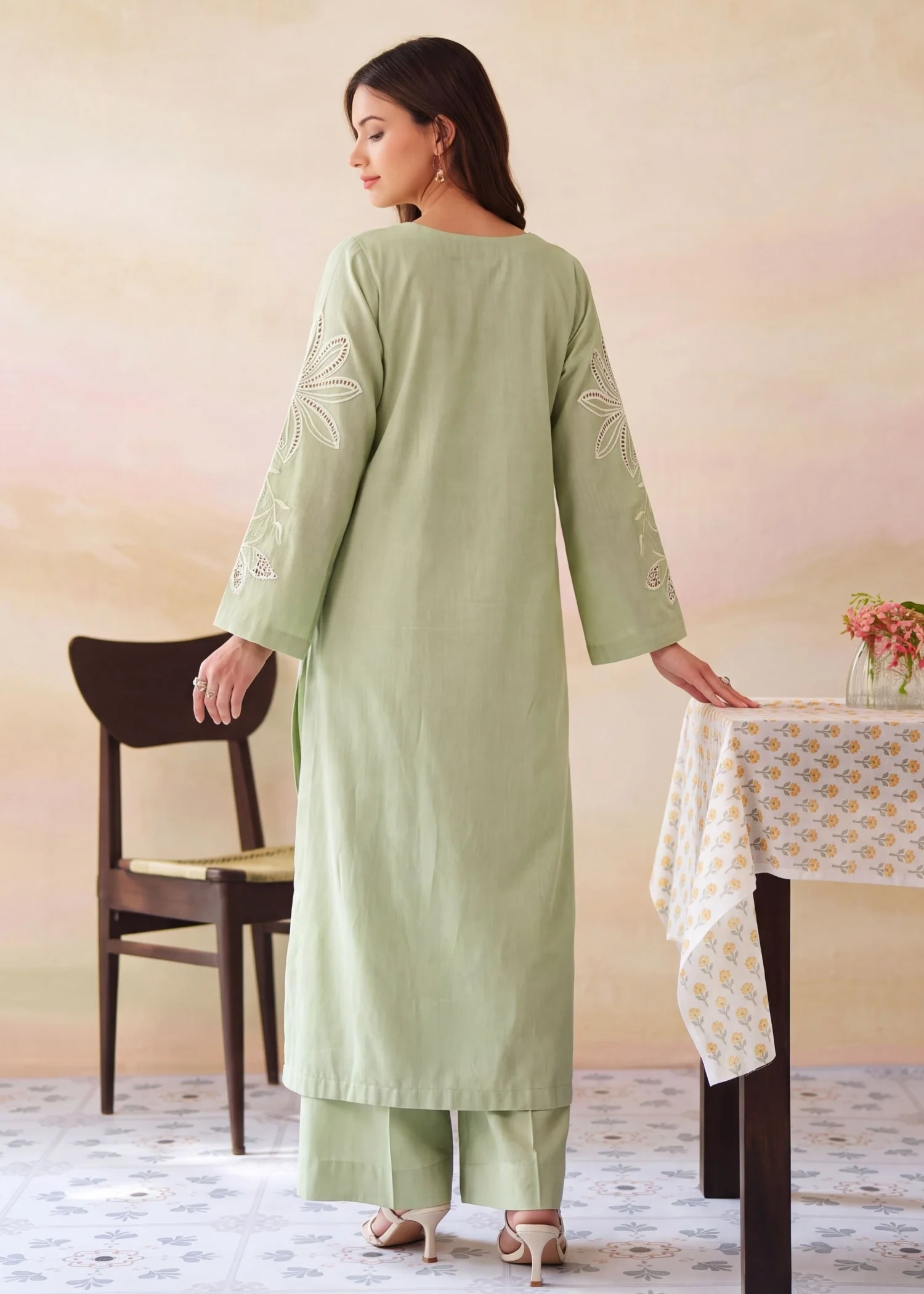 khaddar Kurta Set in Pistachio green - view 2