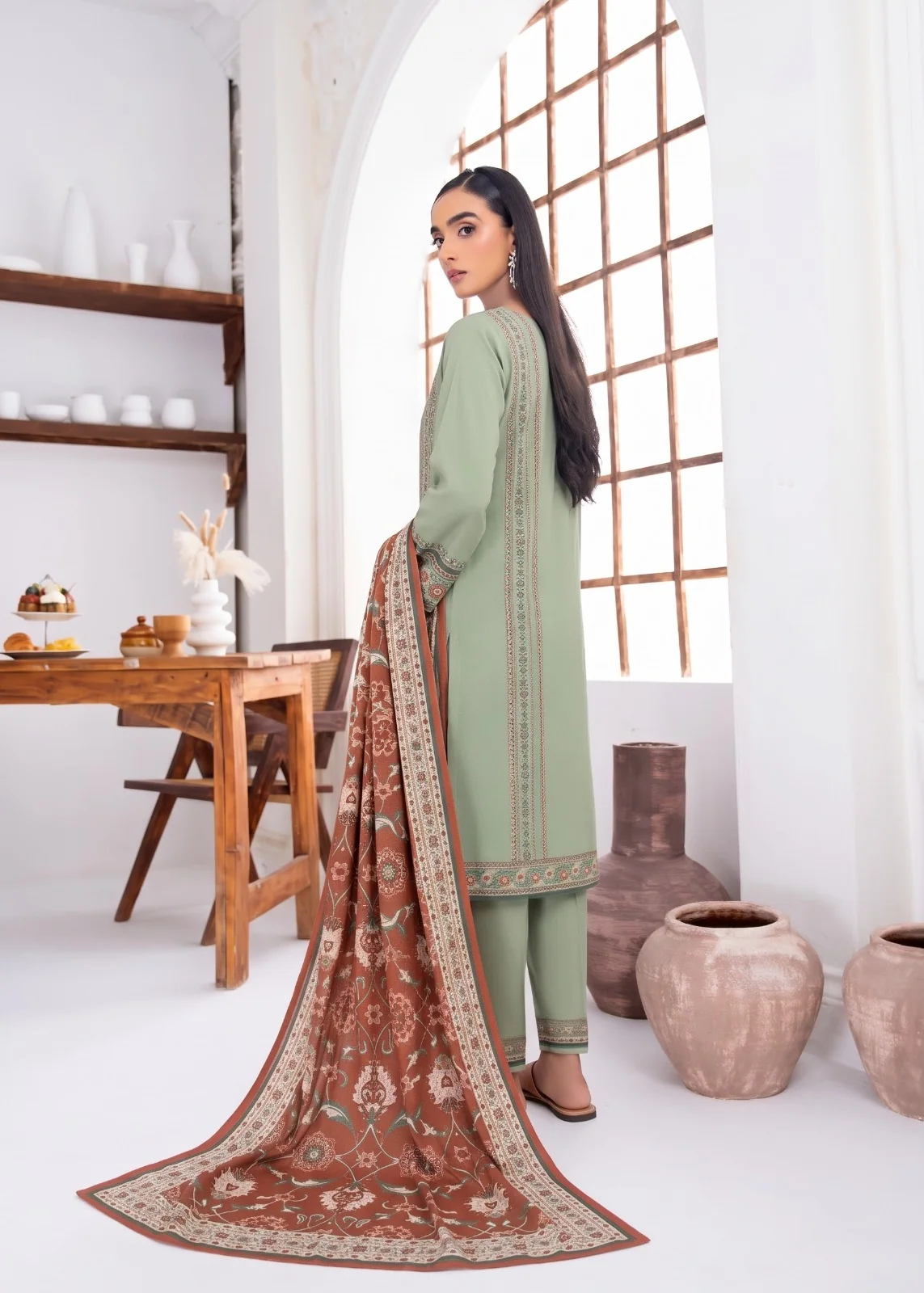 viscose Unstitched in Pistachio green - view 3