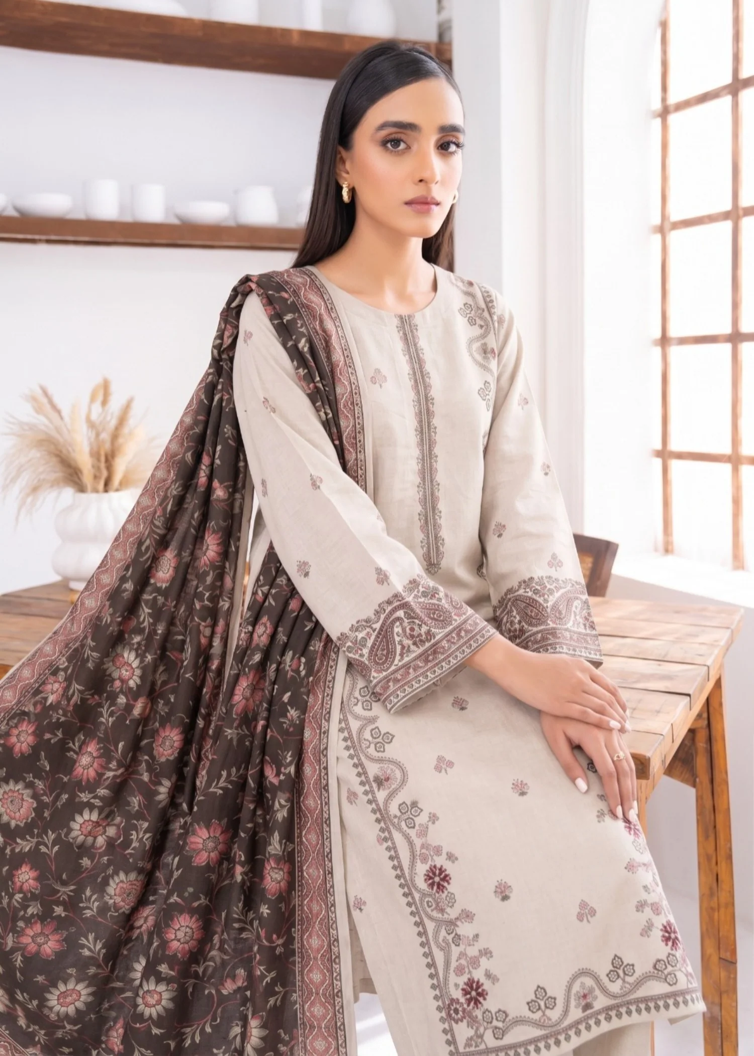 viscose Unstitched in Off-white - view 3