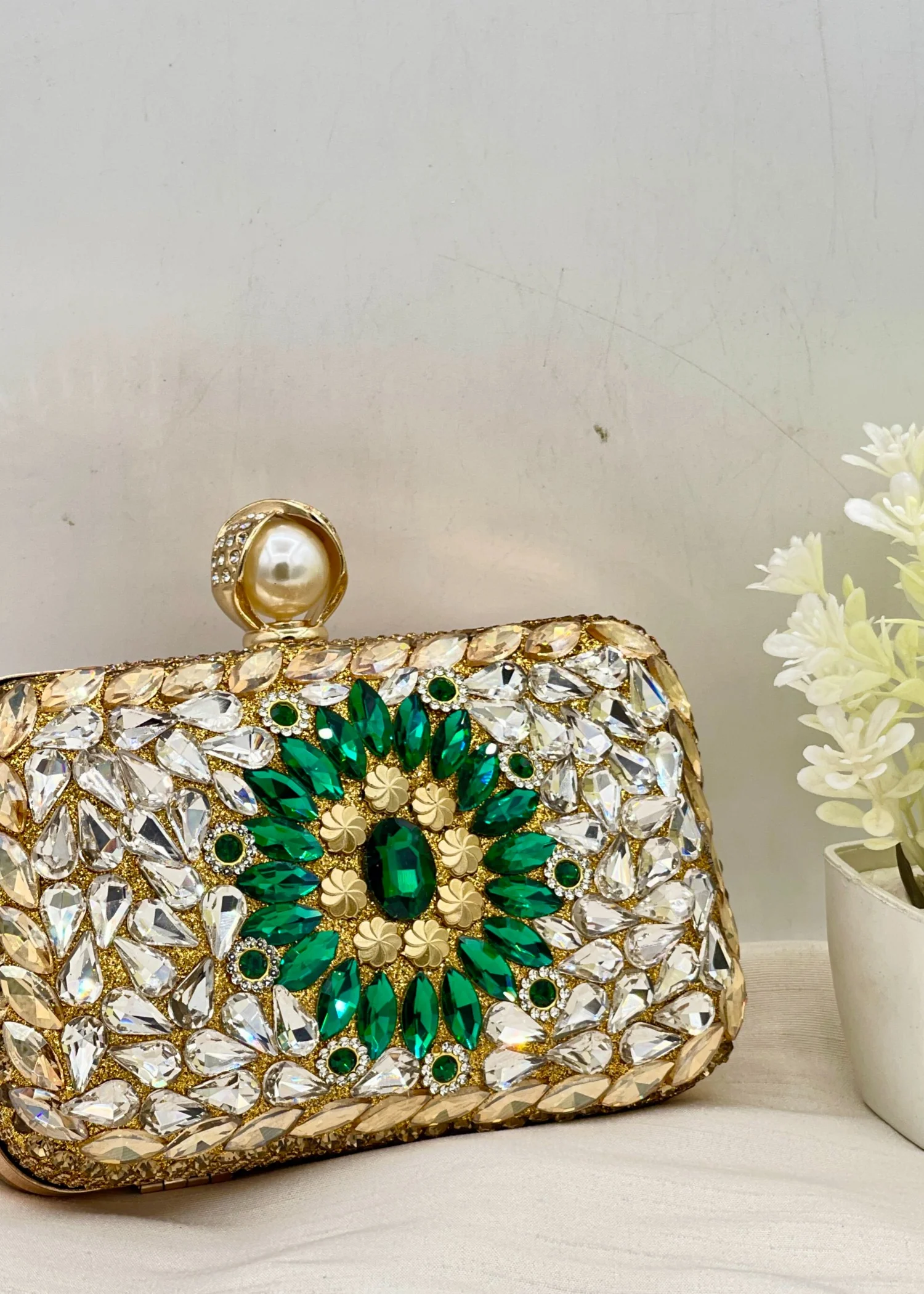 Clutch in Gold, green Color by - Trendy Women Clutch BPL7245 - view 2