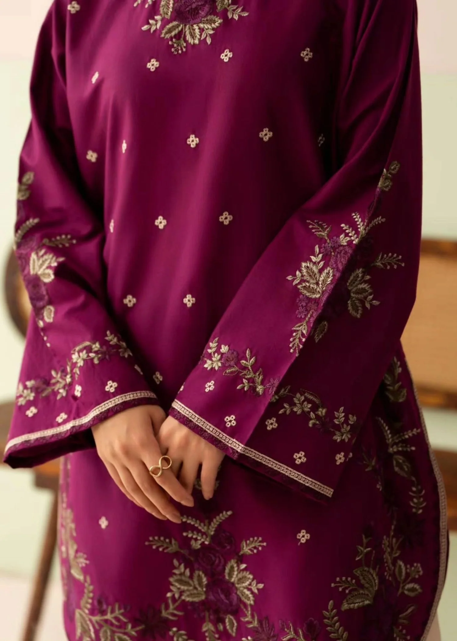 linen Kurta Set in Plum - view 3