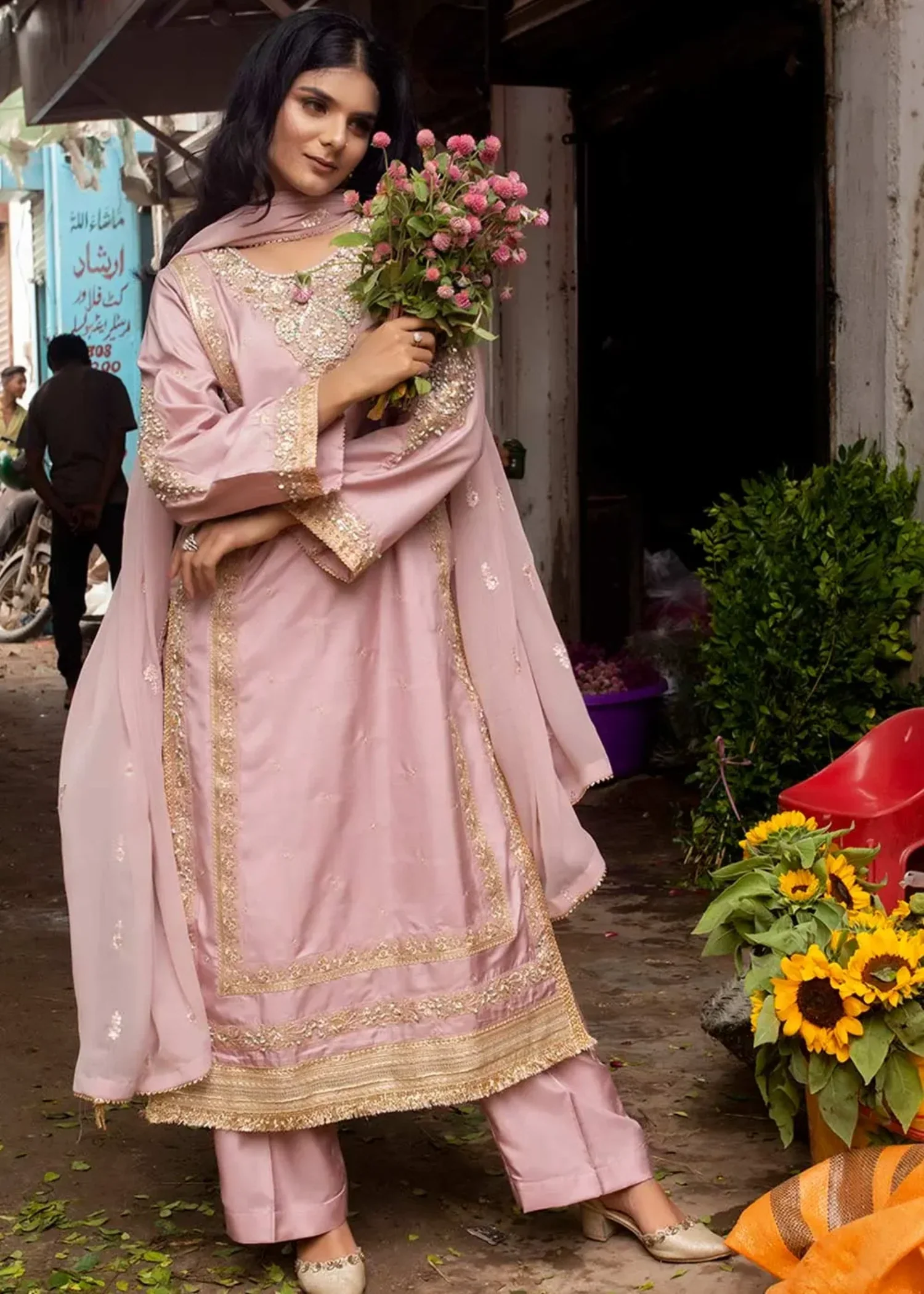 silk Kurta Set in Pink - view 6