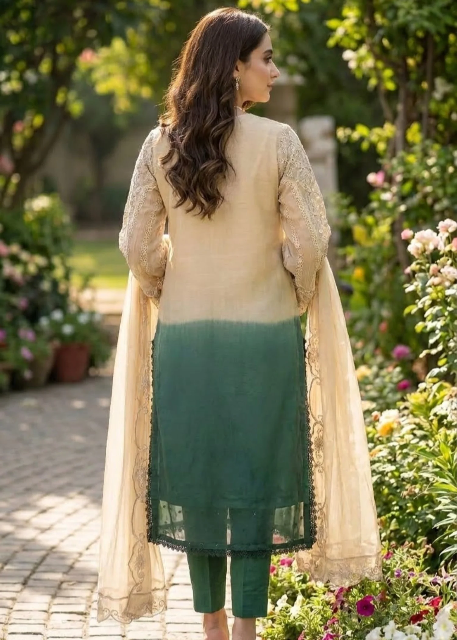 organza Kurta Set in Bottle green, linen - view 6