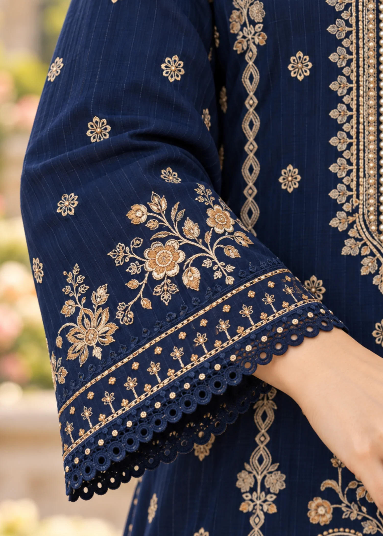 viscose Unstitched in Navy blue - view 4