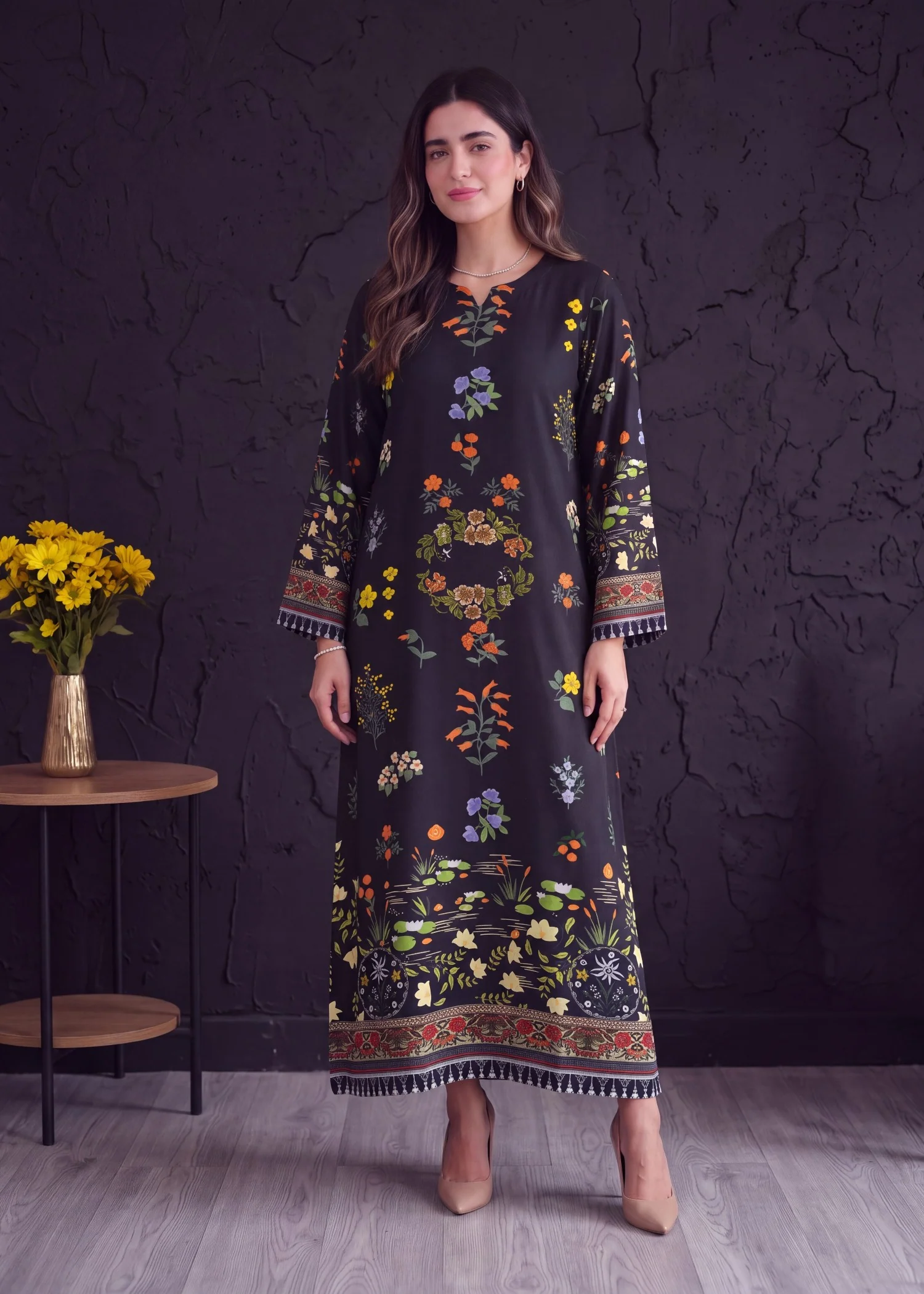raw silk Kaftan in Black - view 2