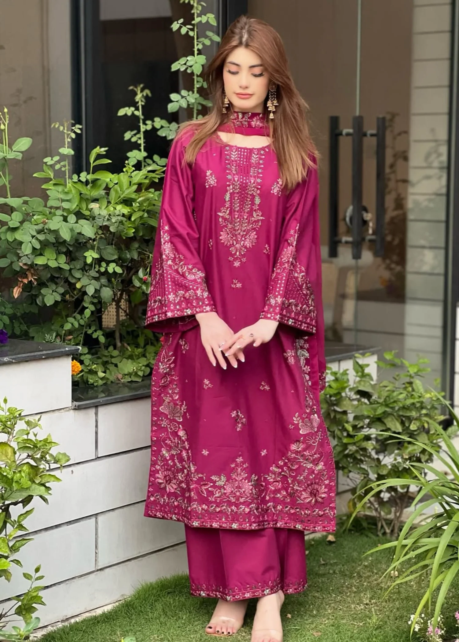 lawn Kurta Set in Burgundy - view 6