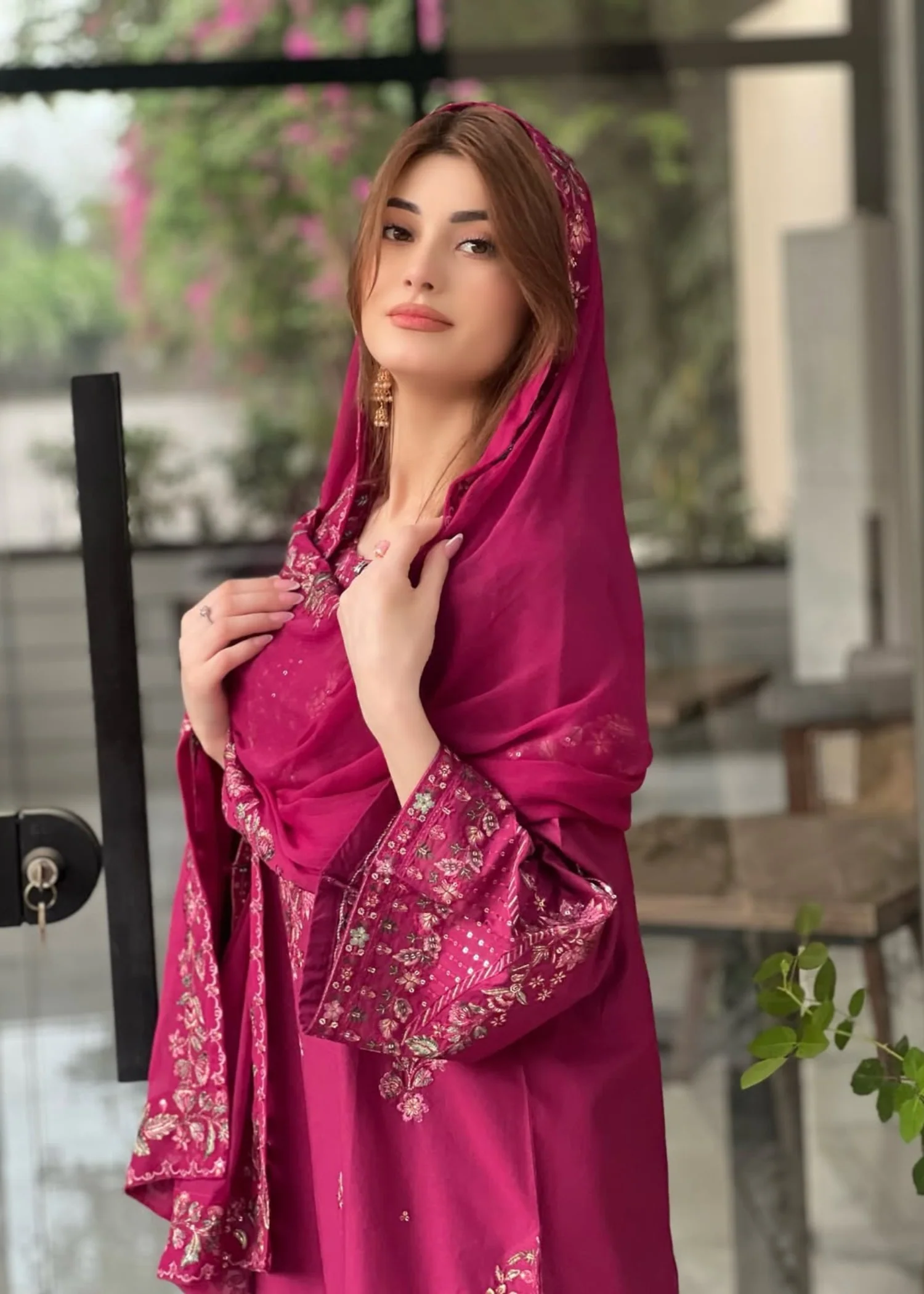 lawn Kurta Set in Burgundy - view 3