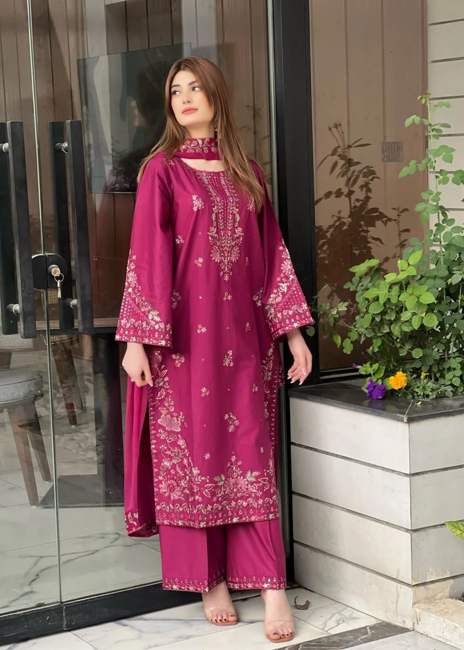 lawn Kurta Set in Burgundy - view 2