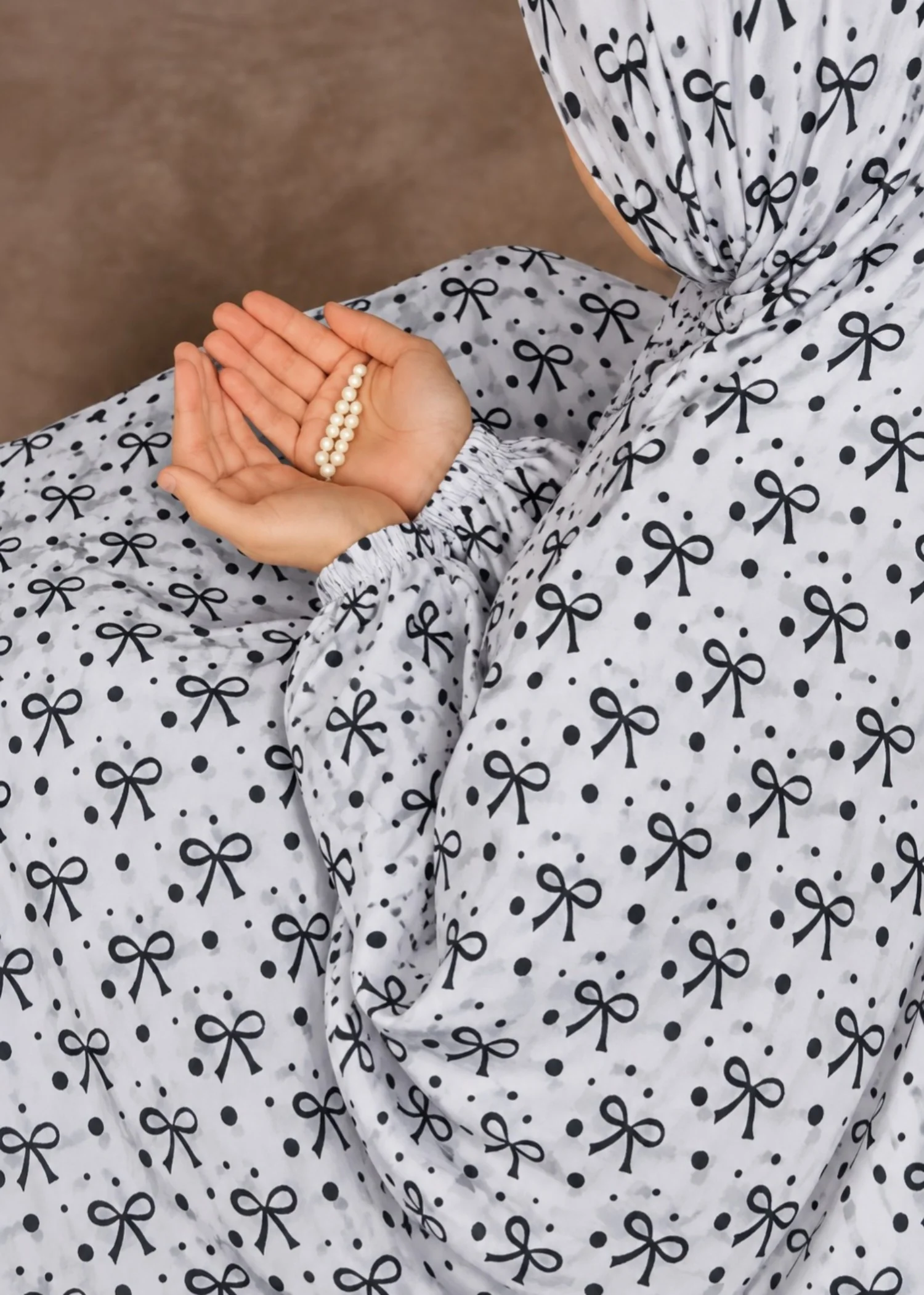 swiss lawn Chaddar in White