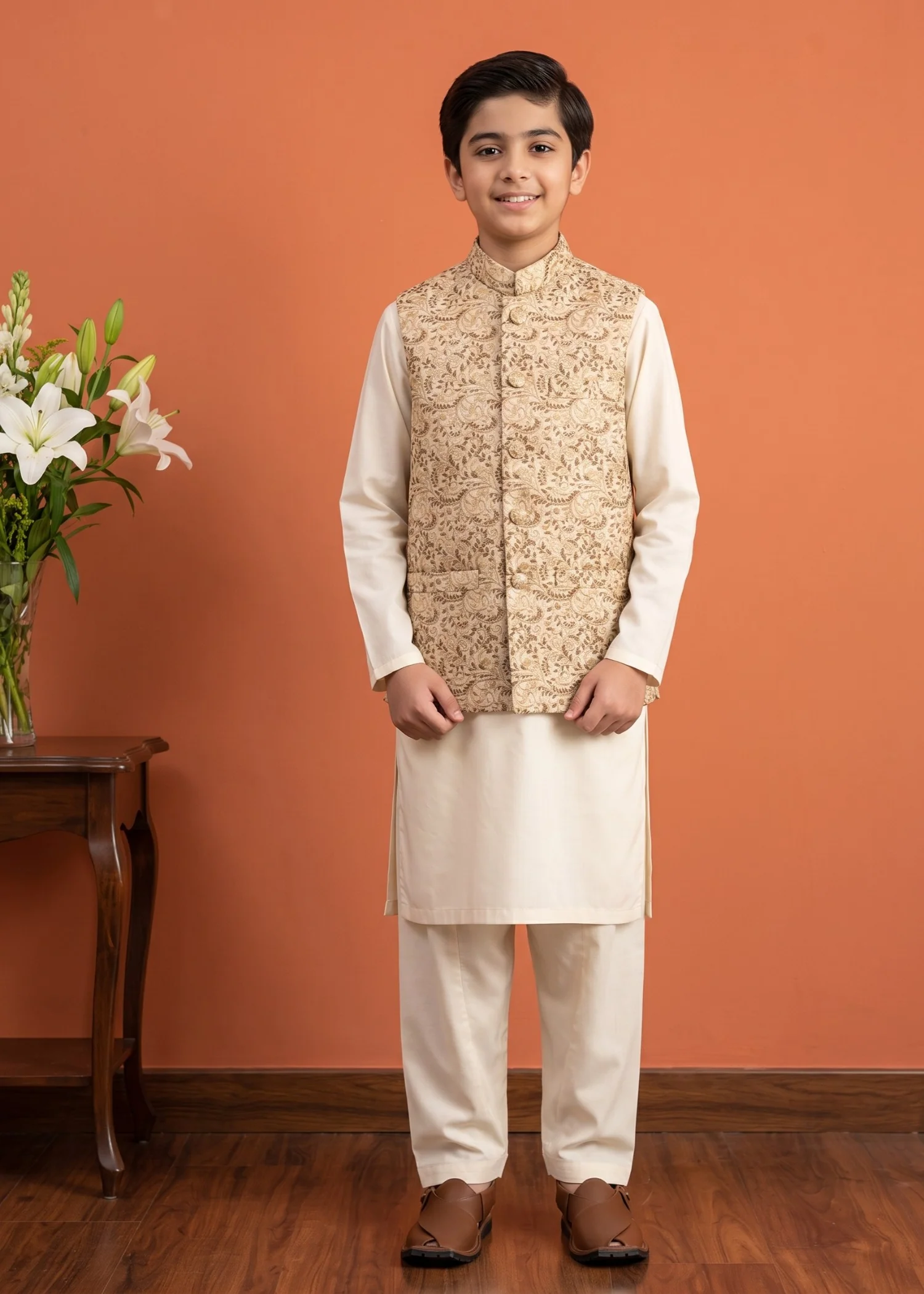 traditional jamawar Waistcoat in Gold - view 2