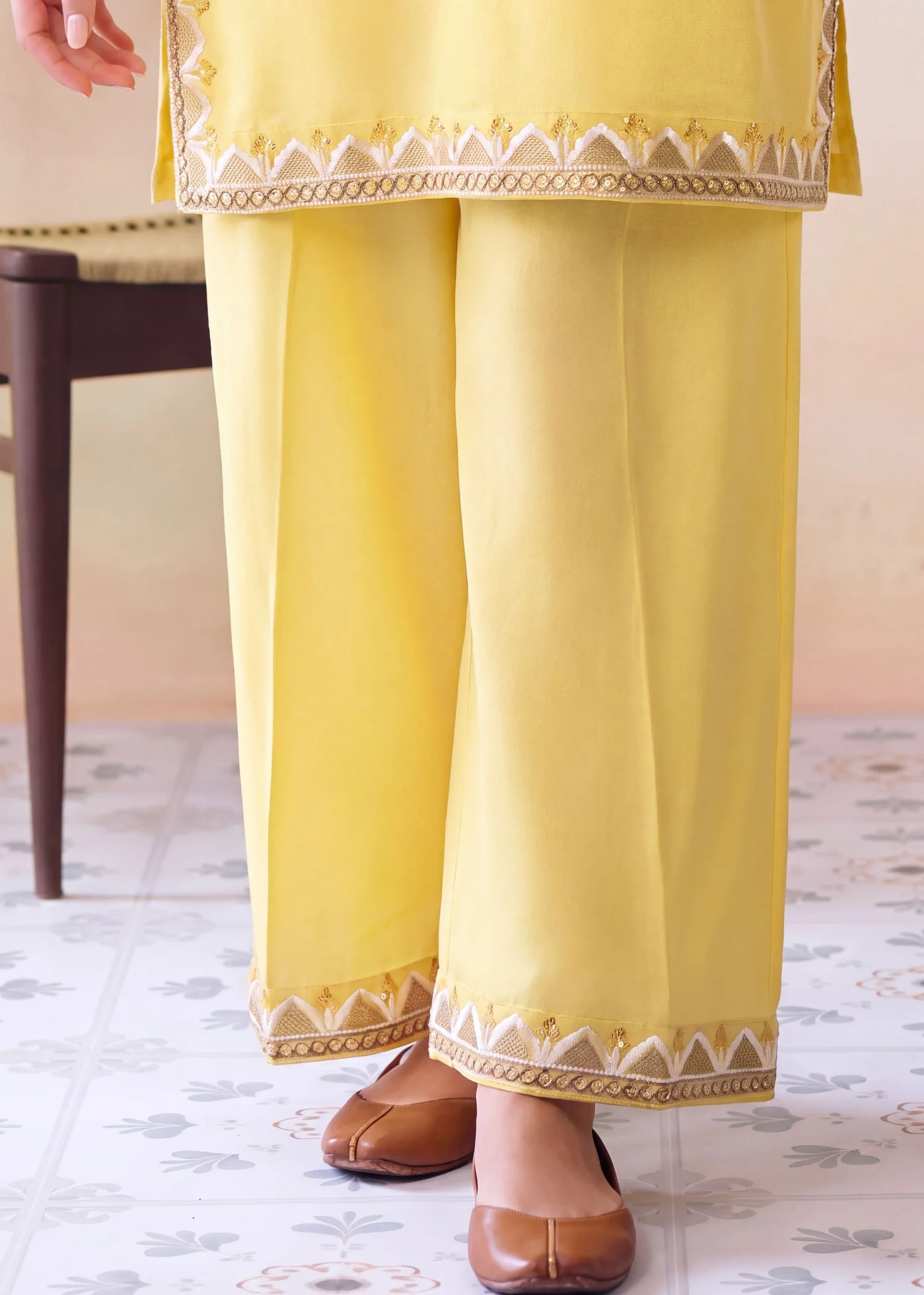 dhanak Kurta Set in Lemonade - view 6
