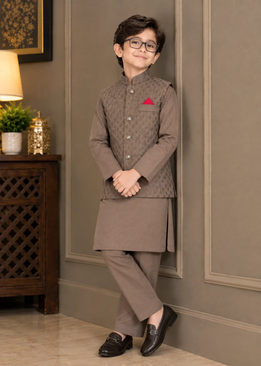 wash & wear Waistcoat in Camel brown - view 5
