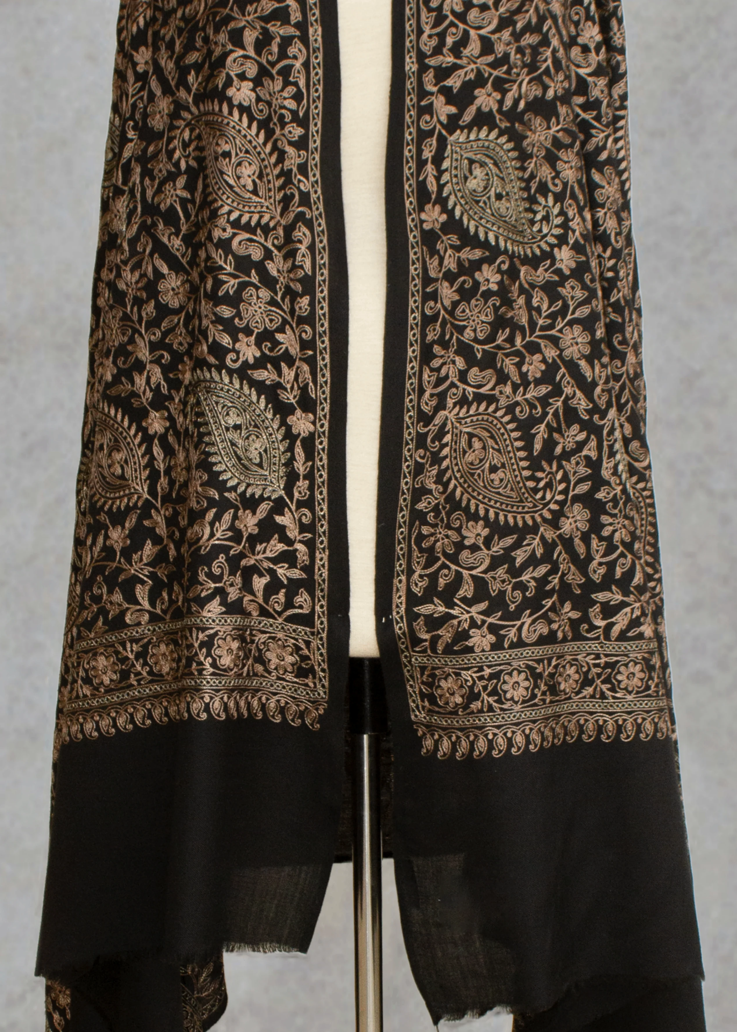 Shawl in Black Color by - Trendy Women Shawl YNK2959 - view 3