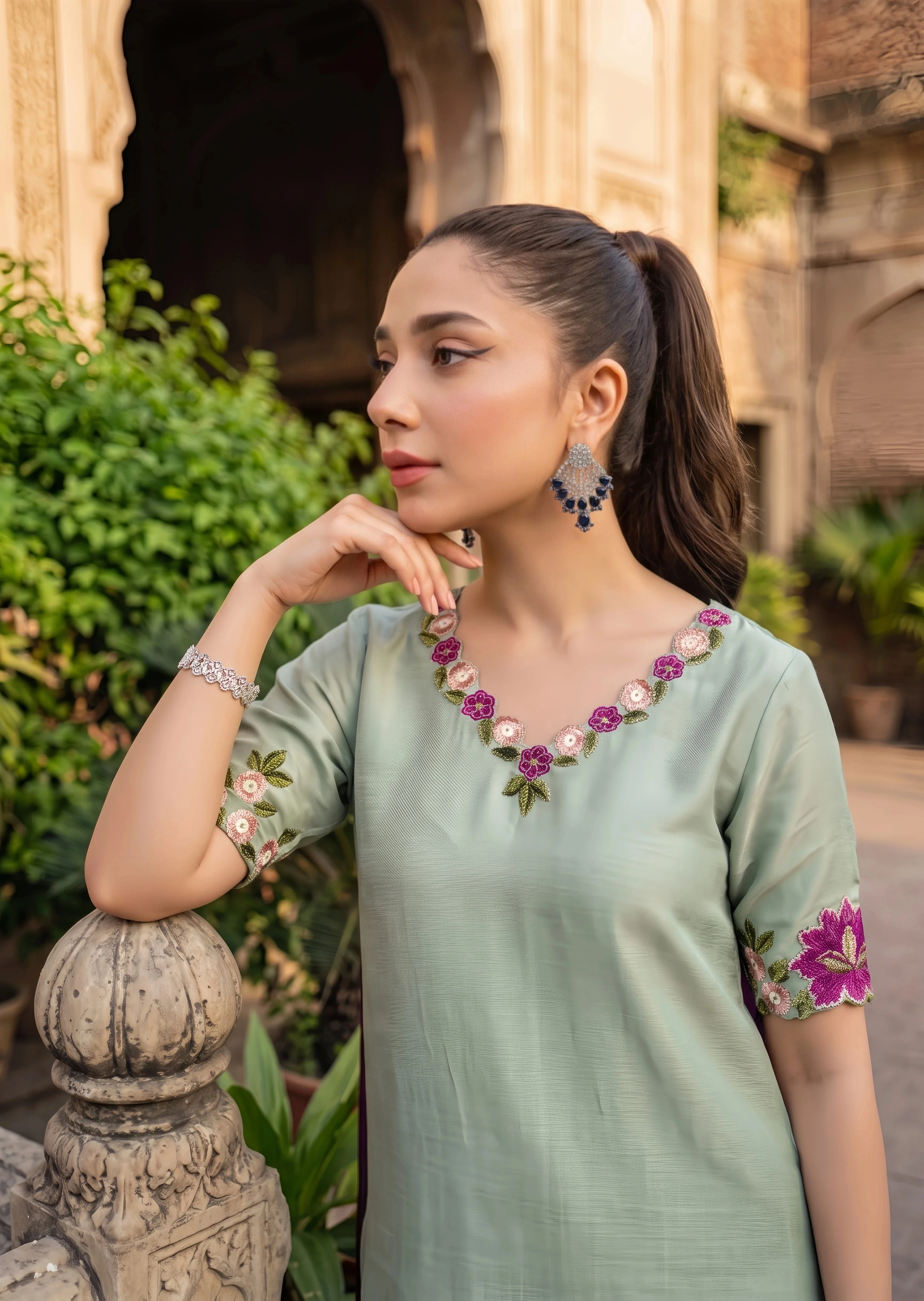 linen Kurta Set in Sage green - view 3