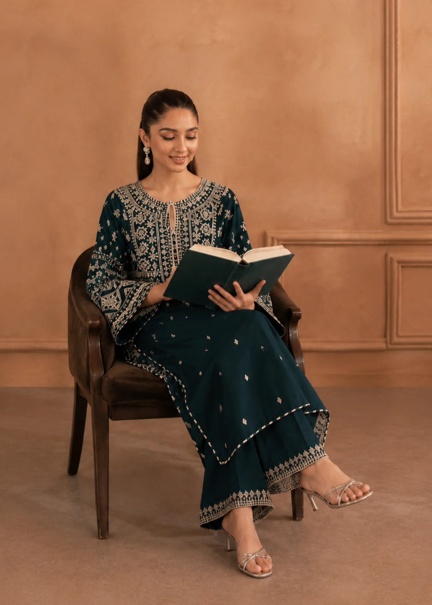 linen Kurta Set in Hunter green - view 2