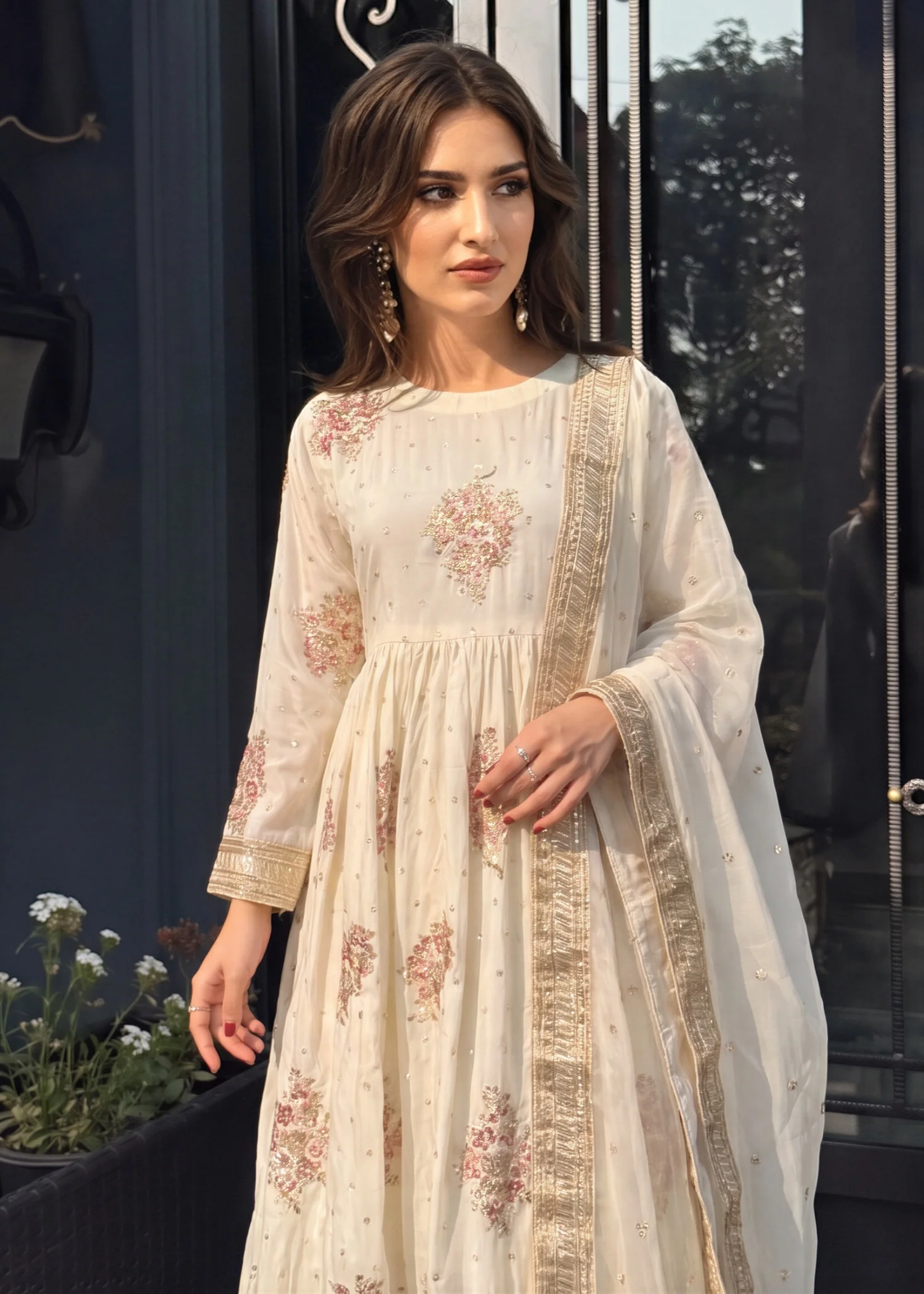 silk Maxi in Off-white - view 2