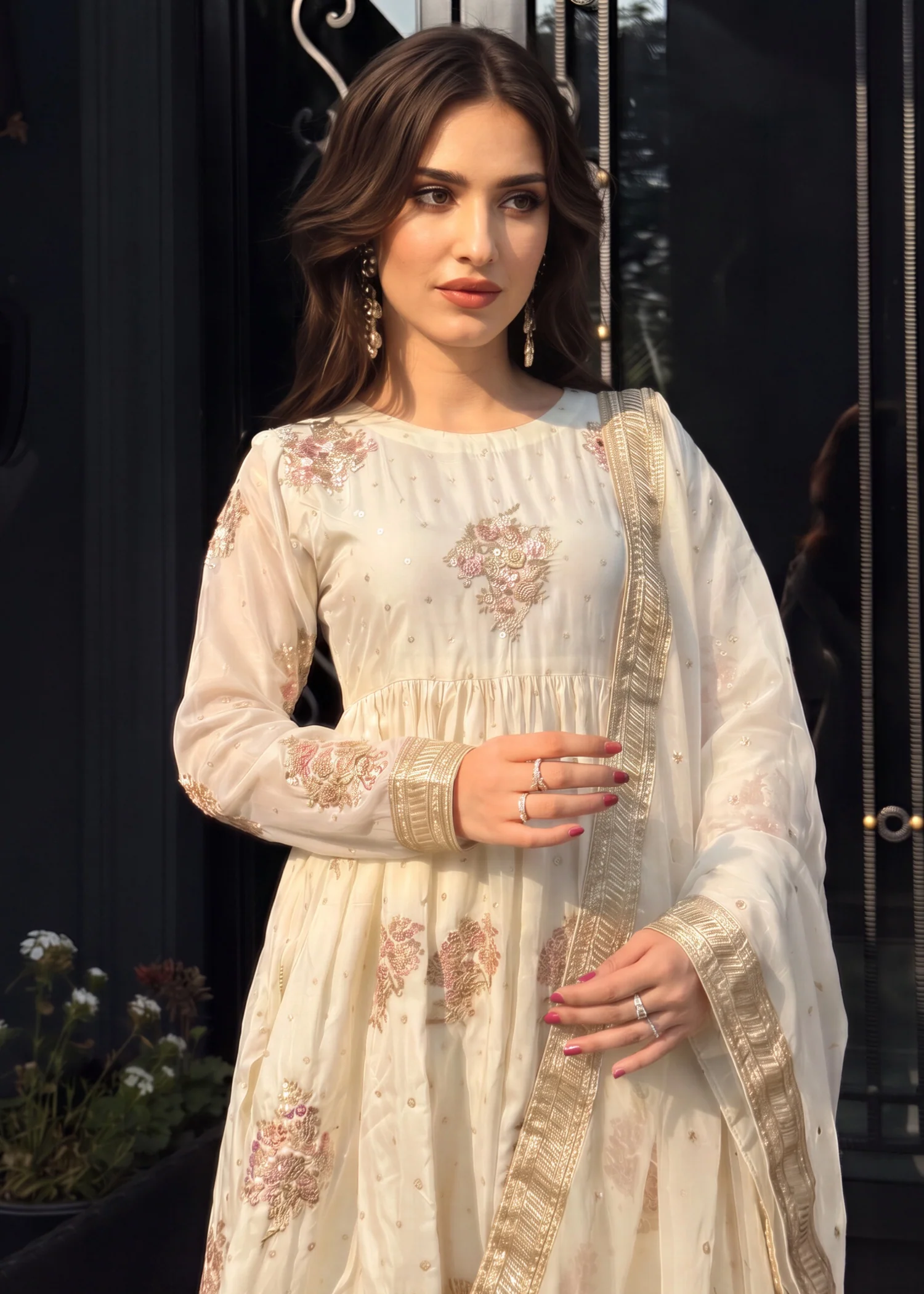 silk Maxi in Off-white - view 3