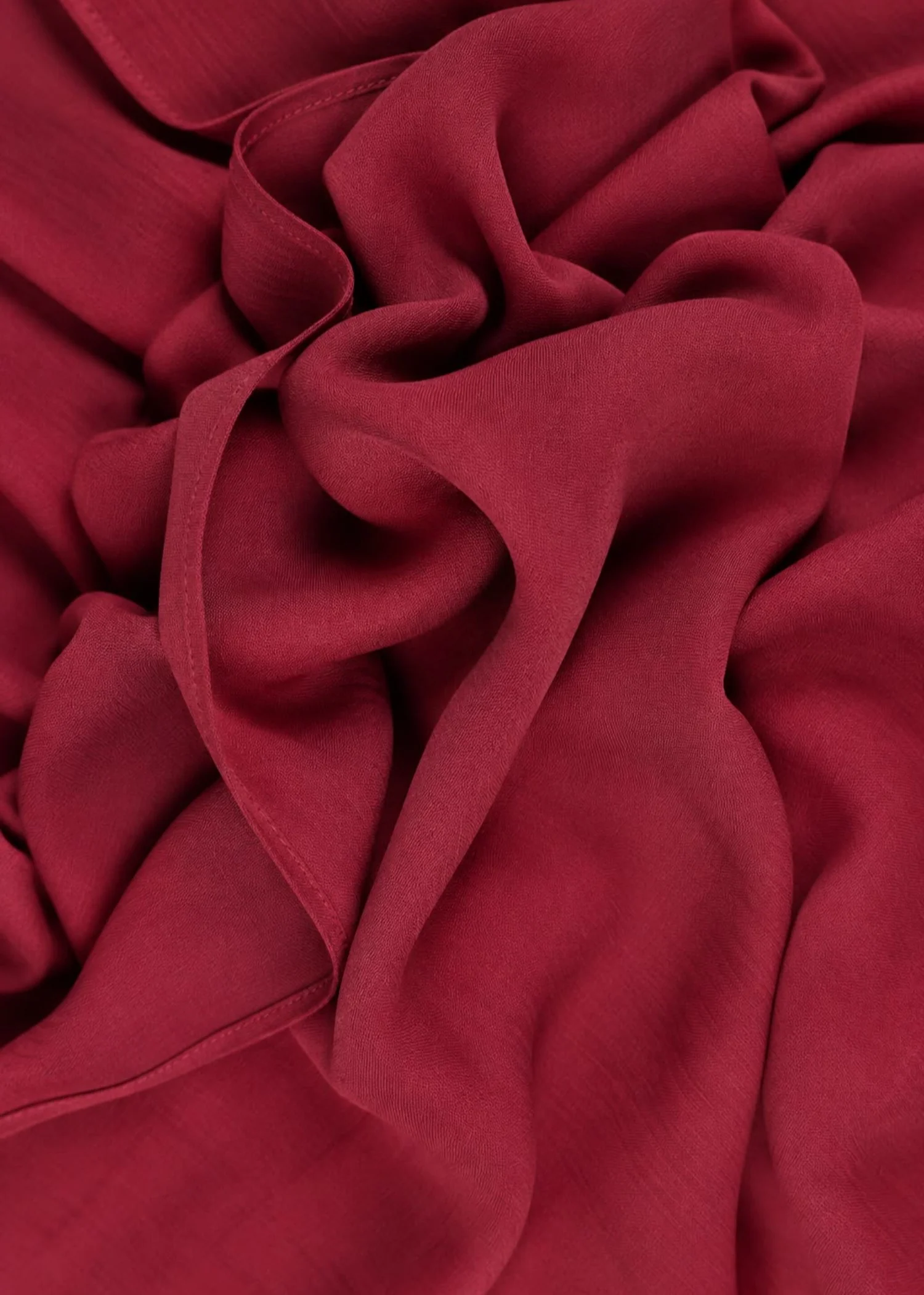 viscose modal Hijab in Berry red - view 2
